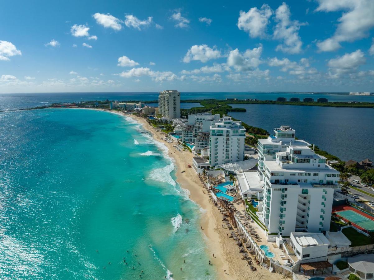 Beachfront Ocean View-boutique •gym •spa Apartment *