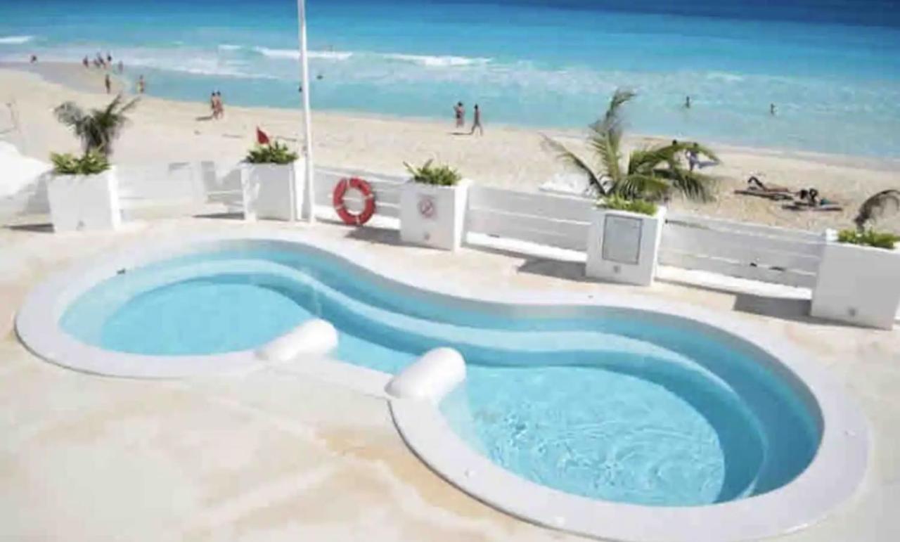 Beachfront Ocean View-boutique •gym •spa Apartment