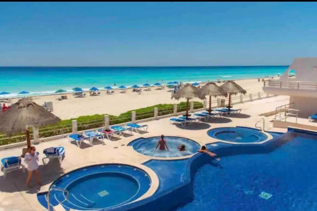 Apartment Amazing Beachfront Cancun