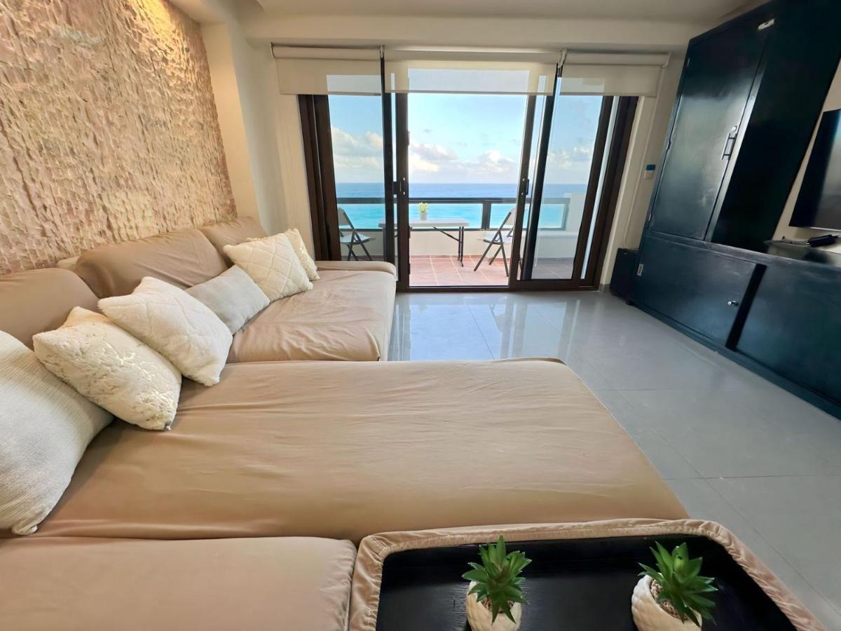 Amazing Beachfront Apartment *