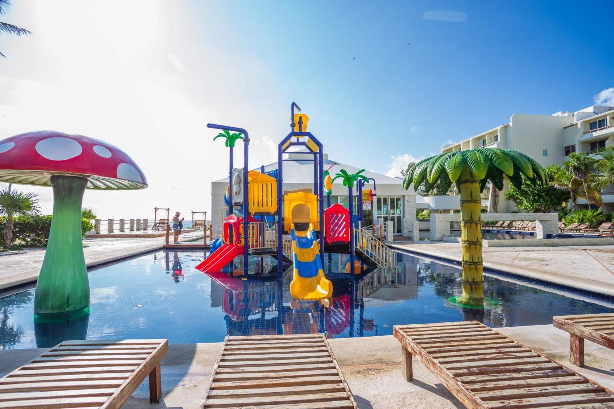 One Bedroom Garden Level With Partial Ocean View Zone Cancún