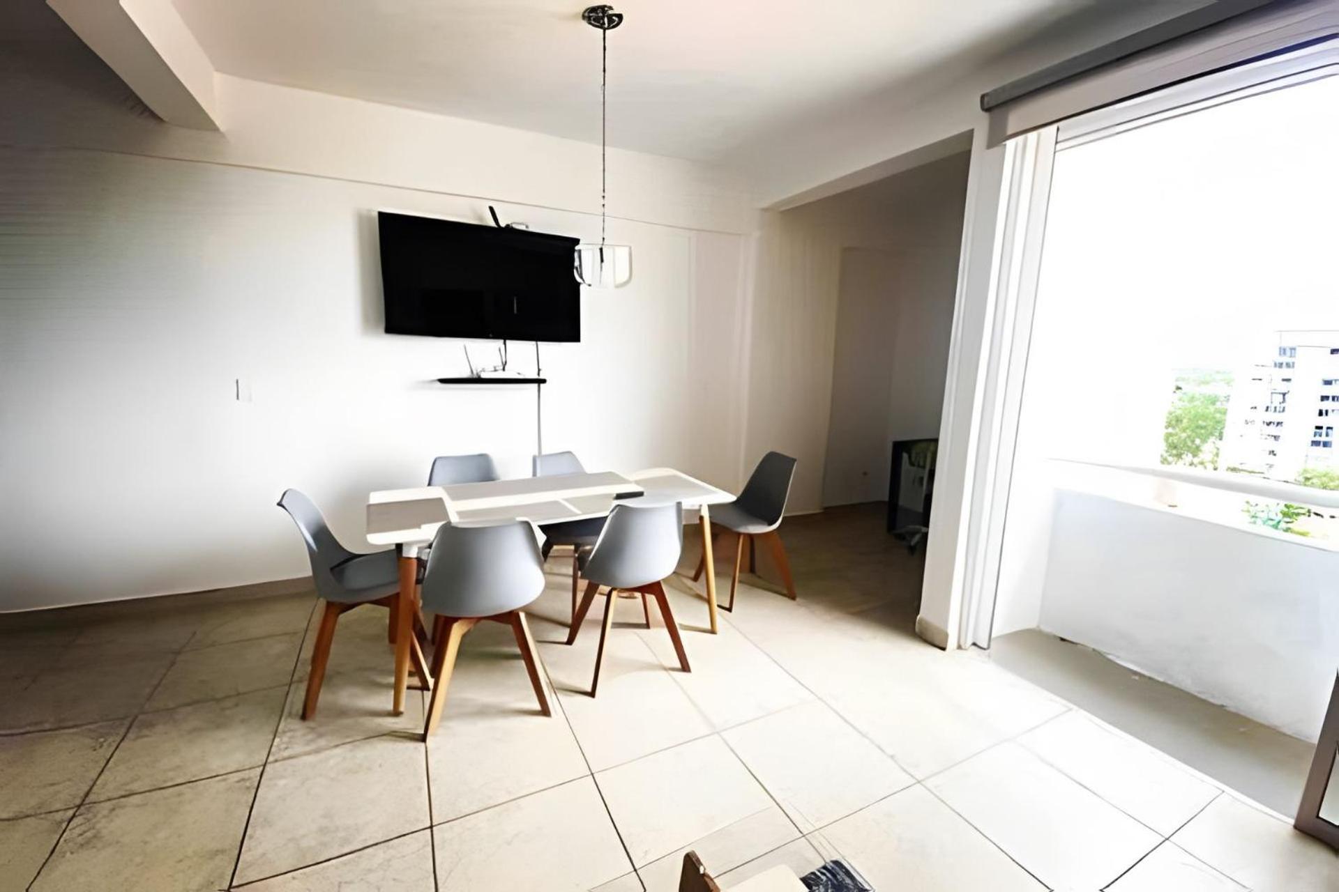 Exclusive Building 6 People 3 Cable Televisions 2 Swimming Pools Balcony, Holiday home