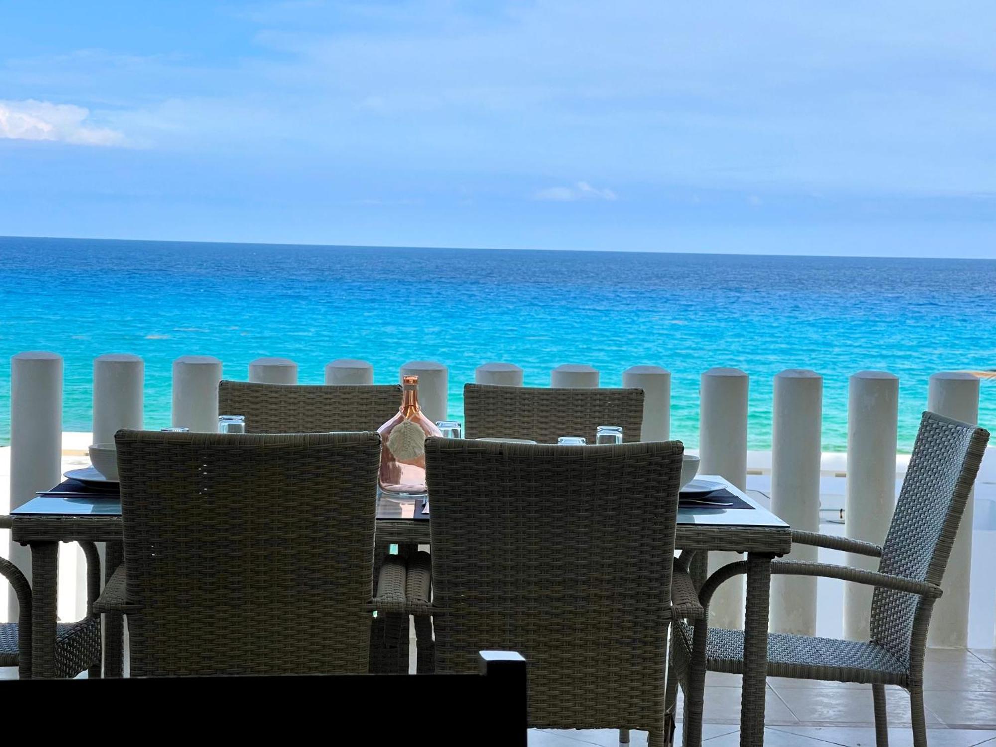Beachfront With Pool & Stunning Views Holiday home