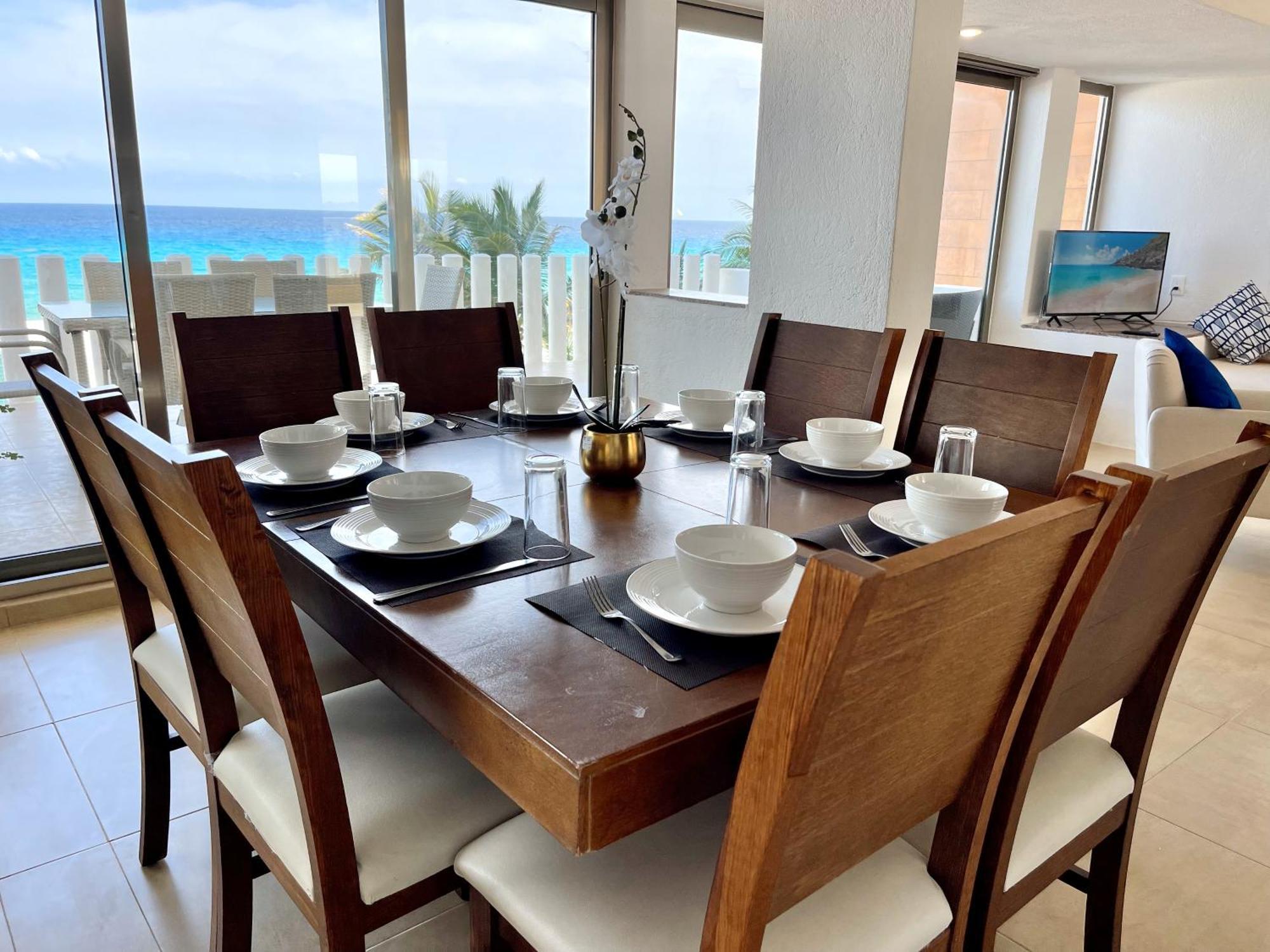 Holiday home Beachfront With Pool & Stunning Views