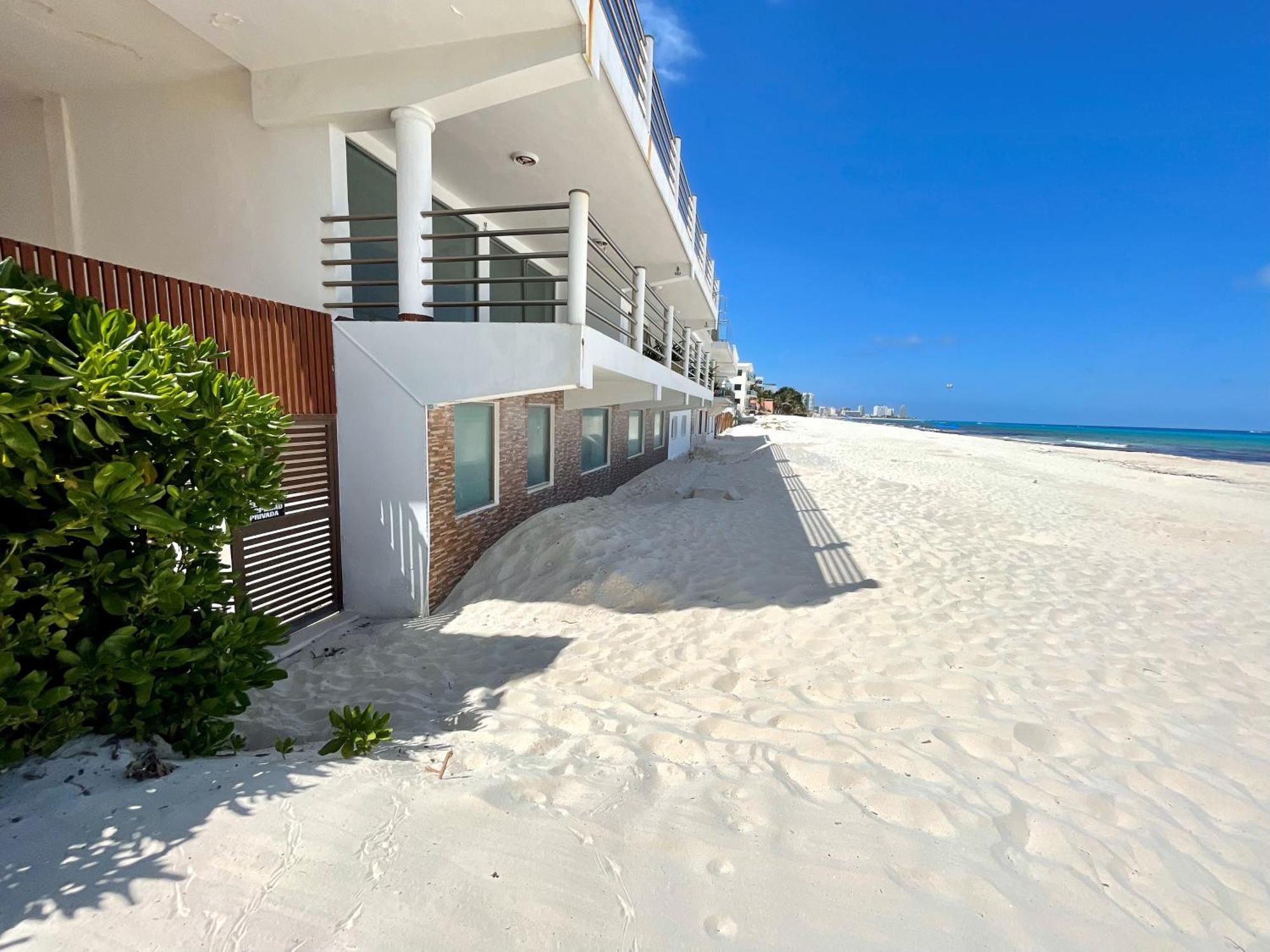 Beachfront With Pool & Stunning Views * Cancun