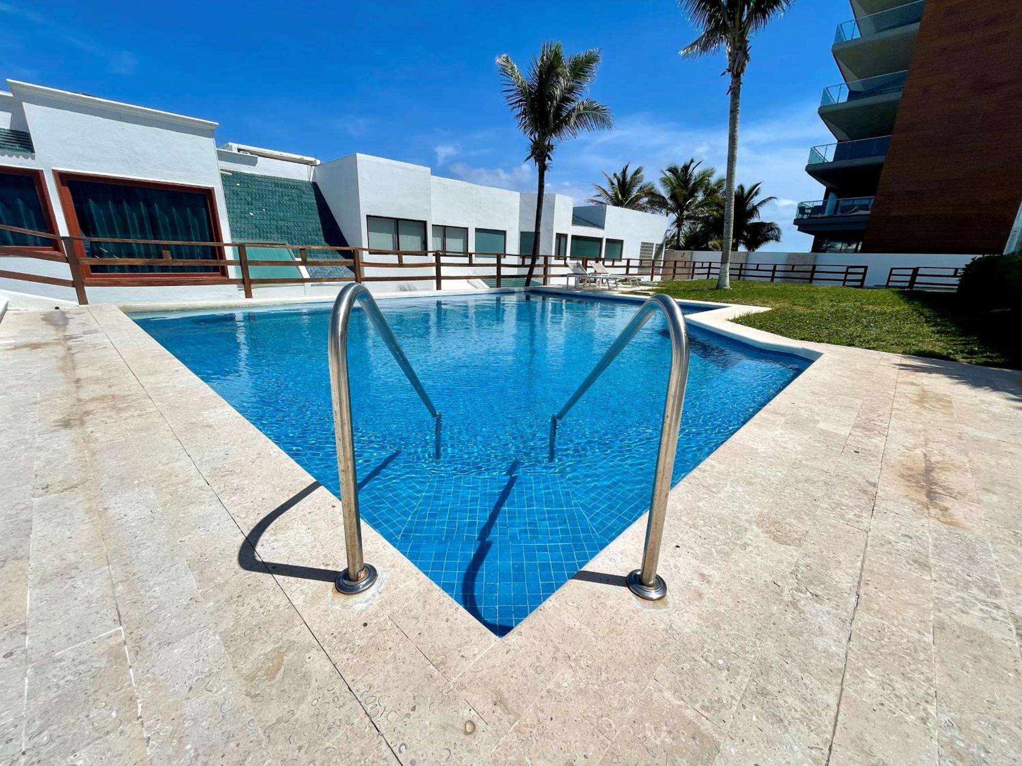 Holiday home Beachfront With Pool & Stunning Views Cancun