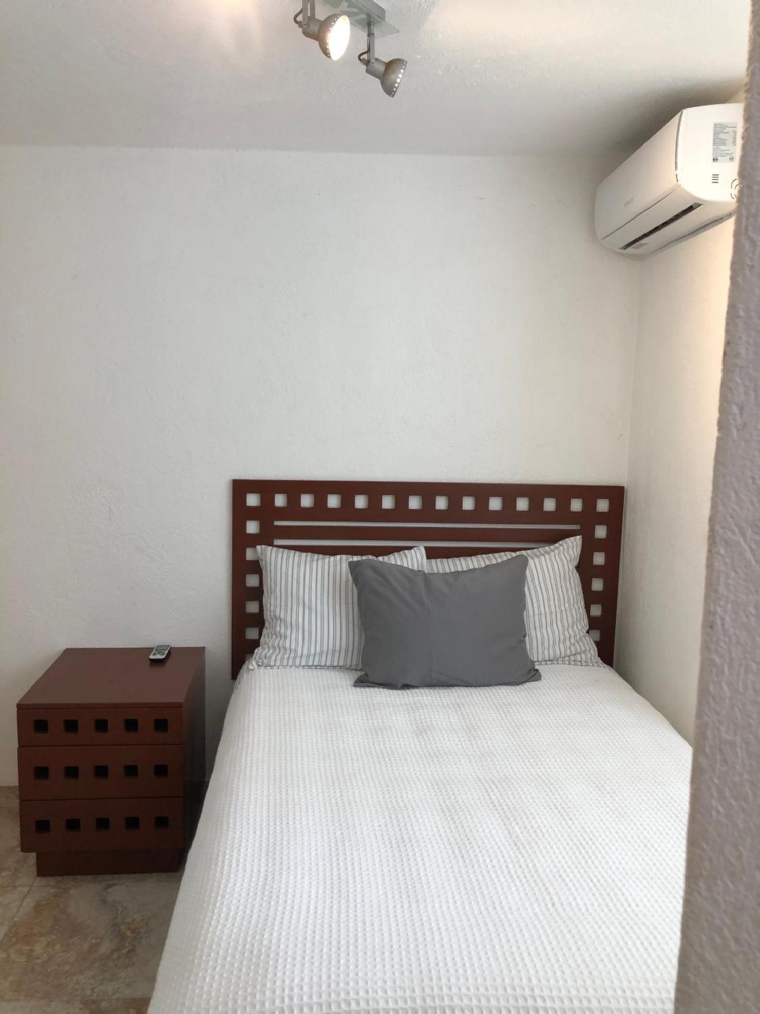 Ferienhaus 4br Beachfront Beautiful House By Solmar Cancún