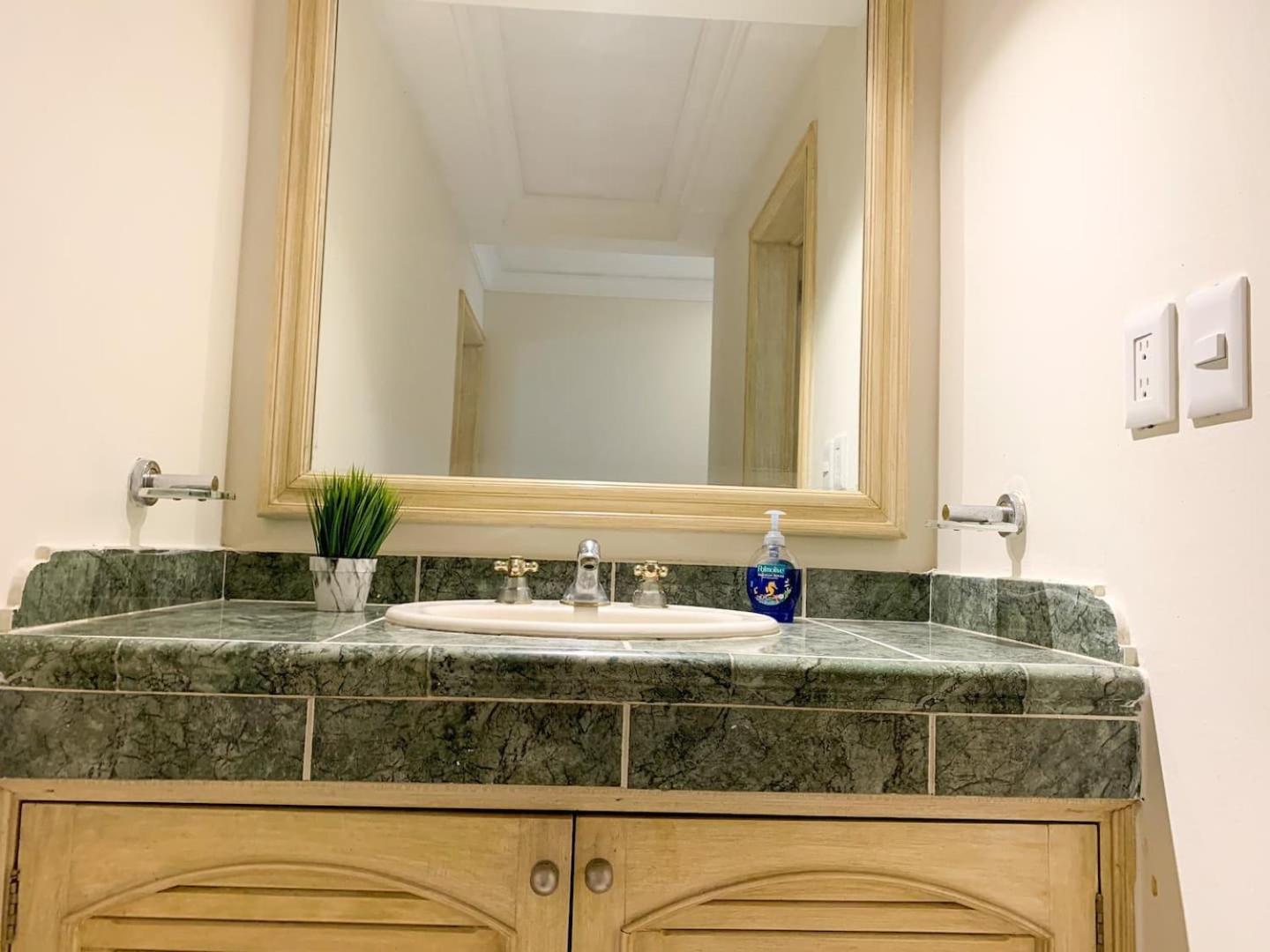 3br Beautiful Vintage With Great Location!