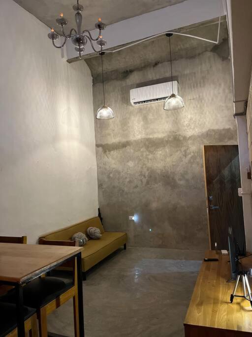 Depa 5 *