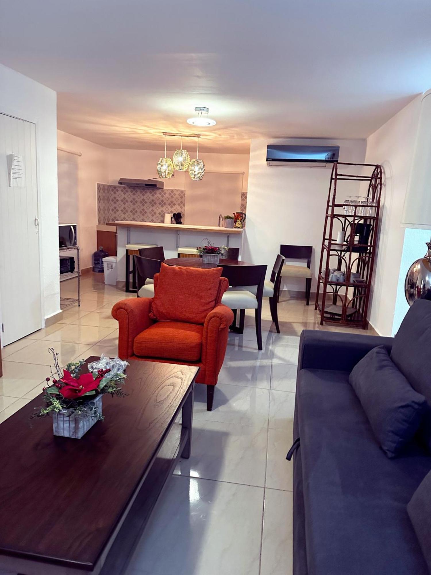 Newly Renovated ! Laguna *