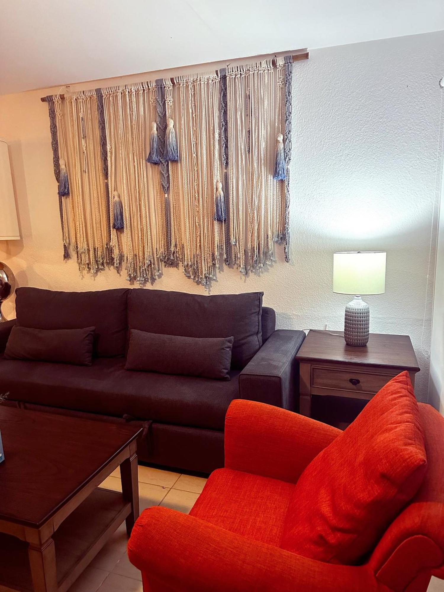 Newly Renovated ! Laguna *