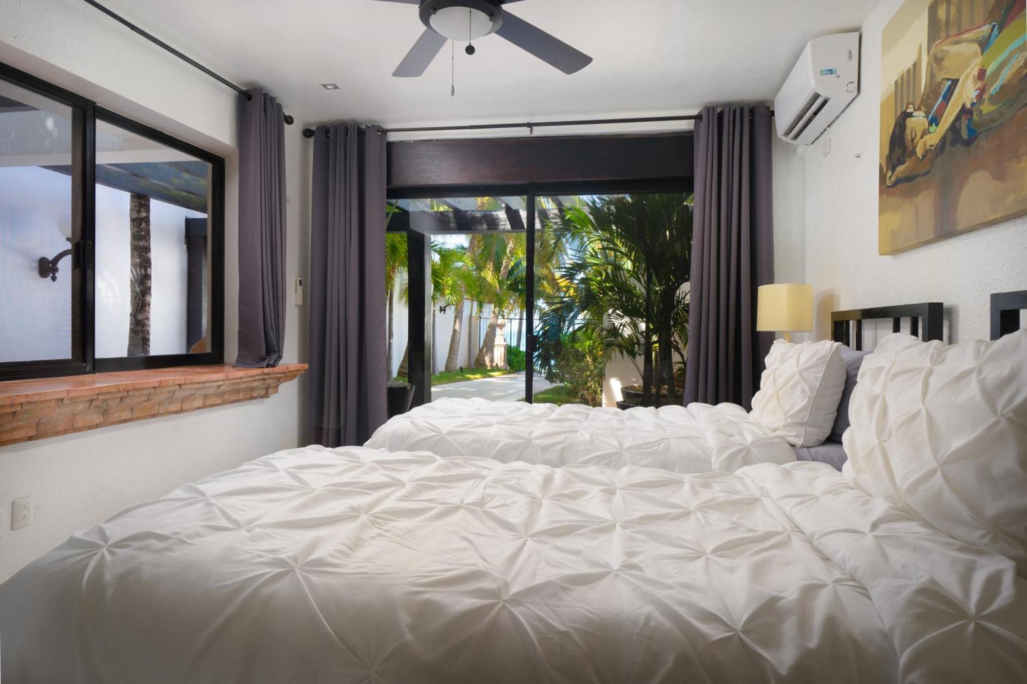 Villa Albatros Oceanfront Luxury Hotelzone