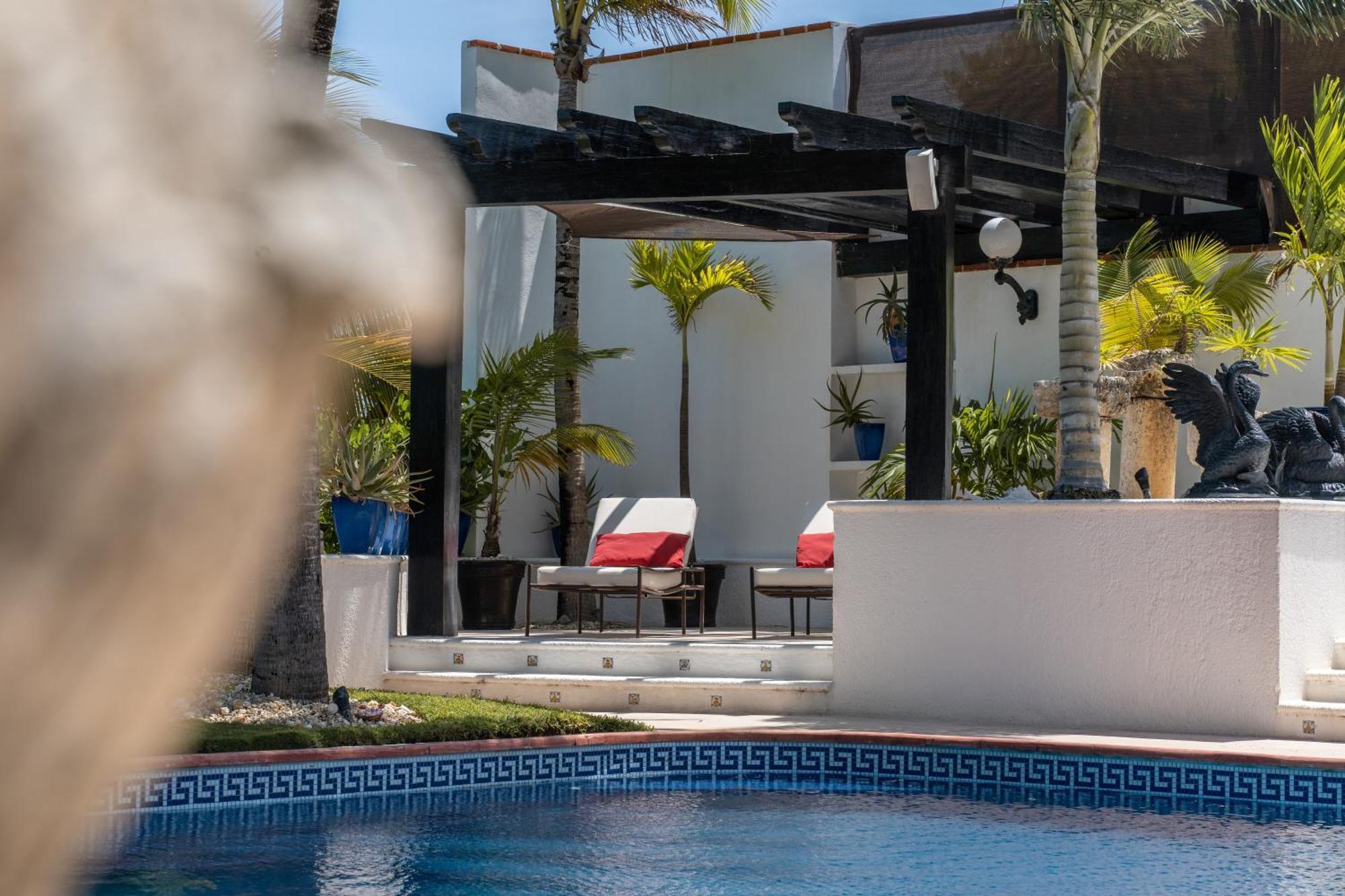 Albatros Oceanfront Luxury Hotelzone *