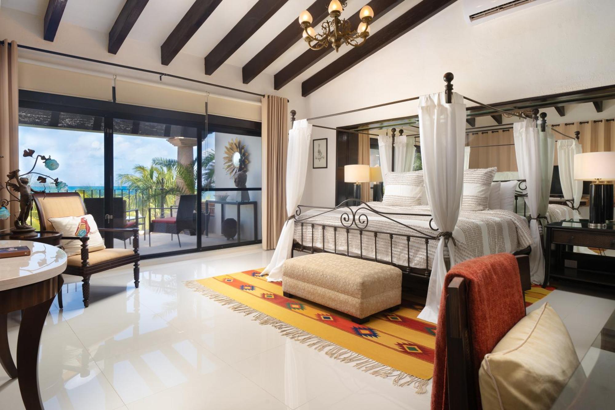 Albatros Oceanfront Luxury Hotelzone