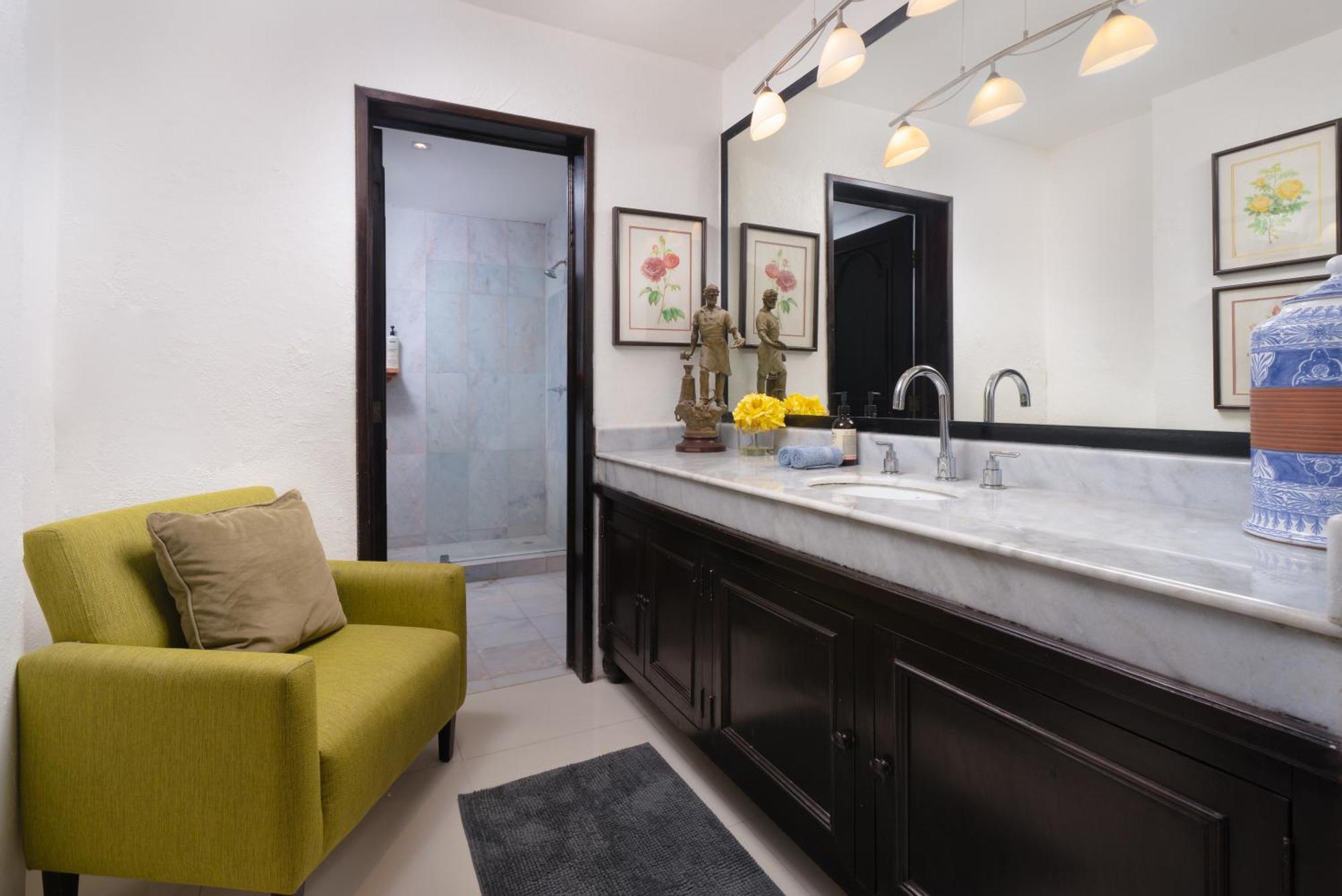 Villa Albatros Oceanfront Luxury Hotelzone Cancun