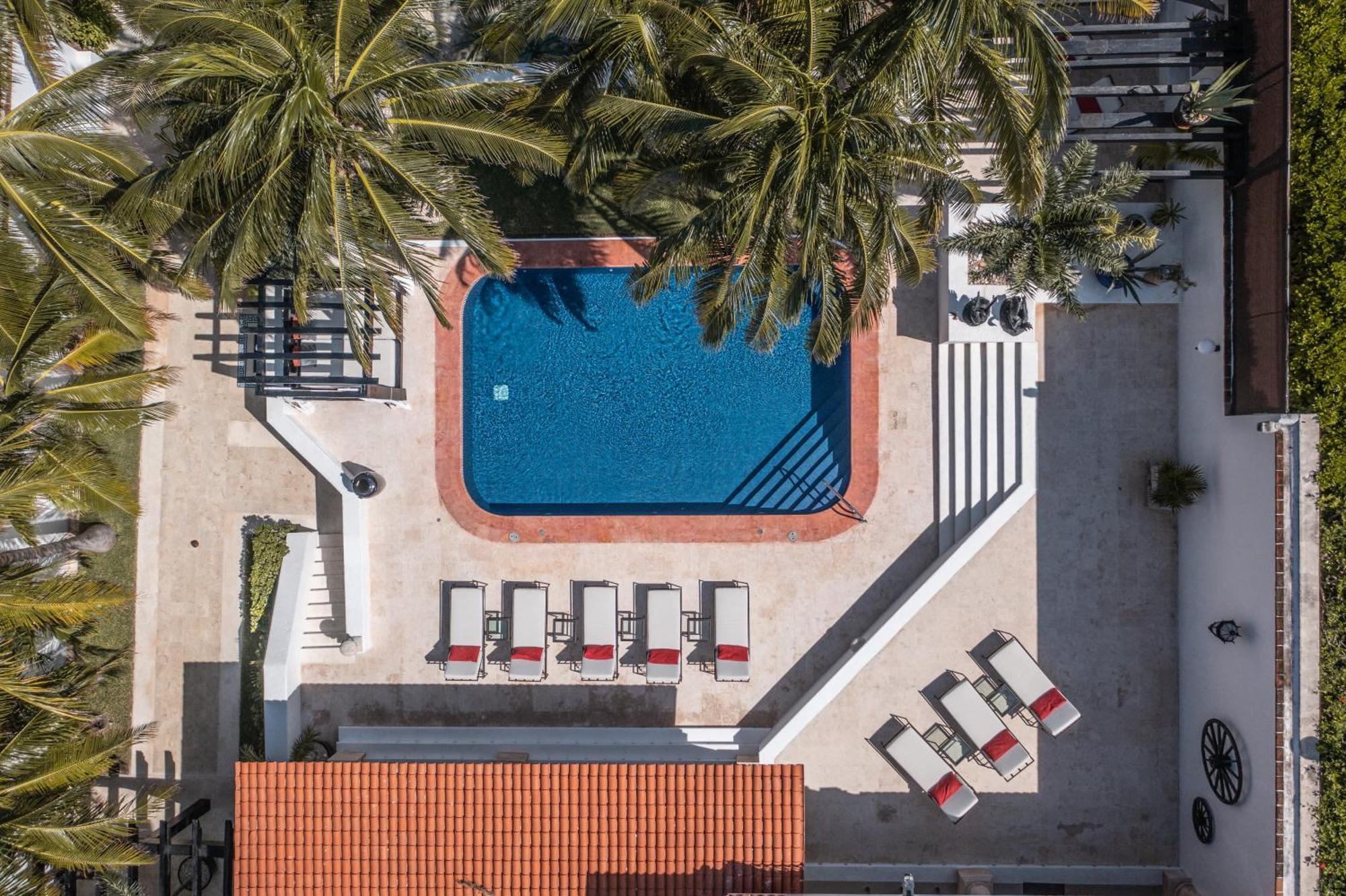 Albatros Oceanfront Luxury Hotelzone