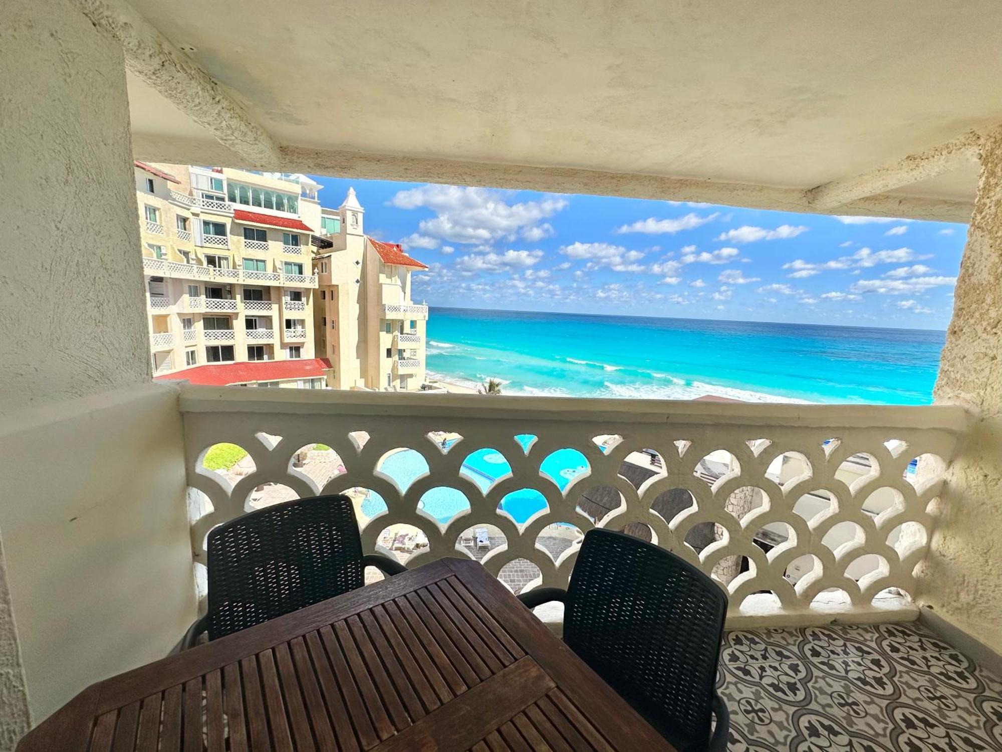 Plaza - 2* Cancun
