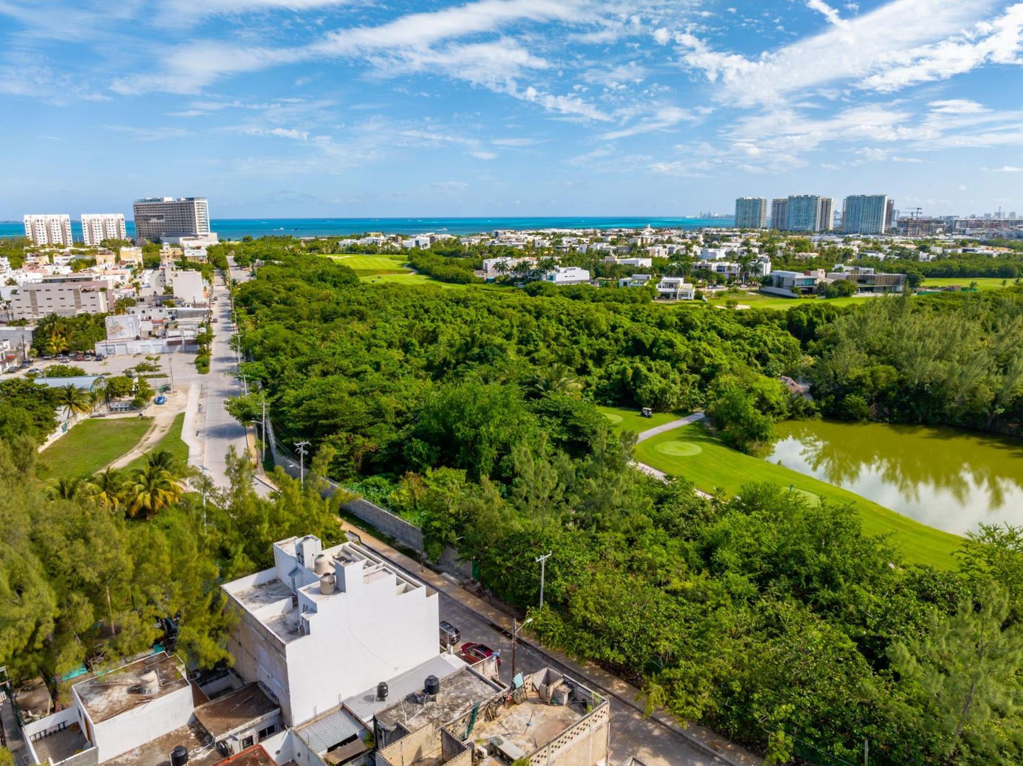 Bed Away Apartment Cancun