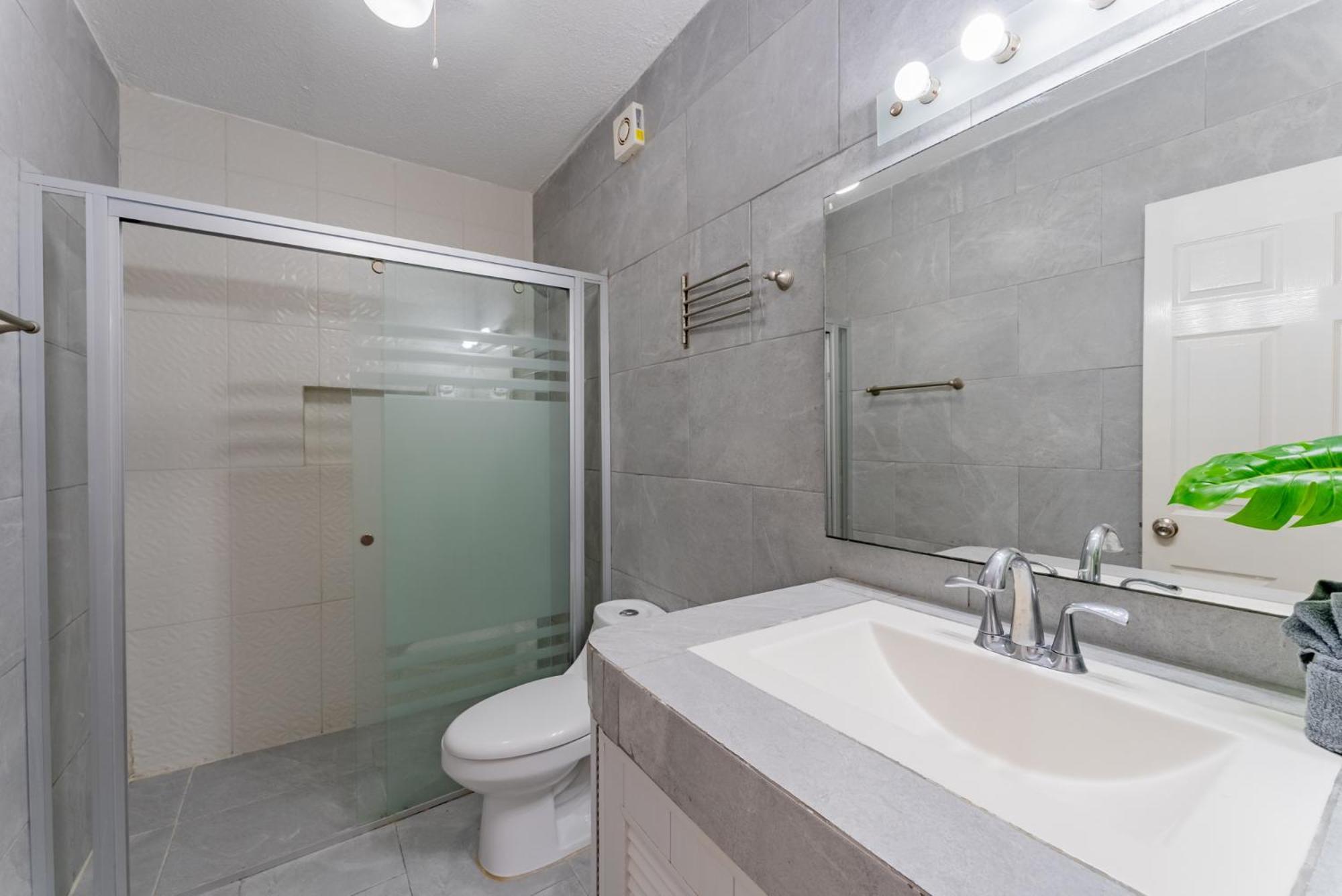Beachfront 4br Zone * Cancun