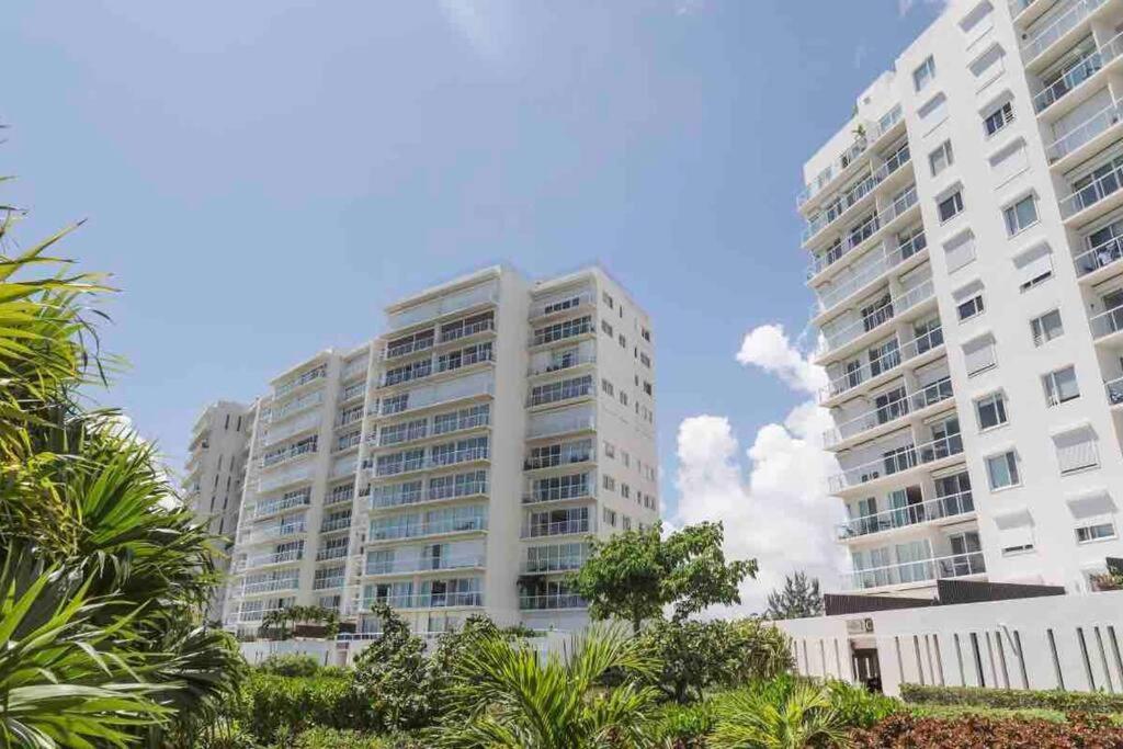Apartment Blue Dream Beachfront 2 Bdr By Casa Paraiso *