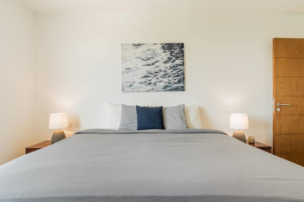 Blue Dream Beachfront 2 Bdr By Casa Paraiso *