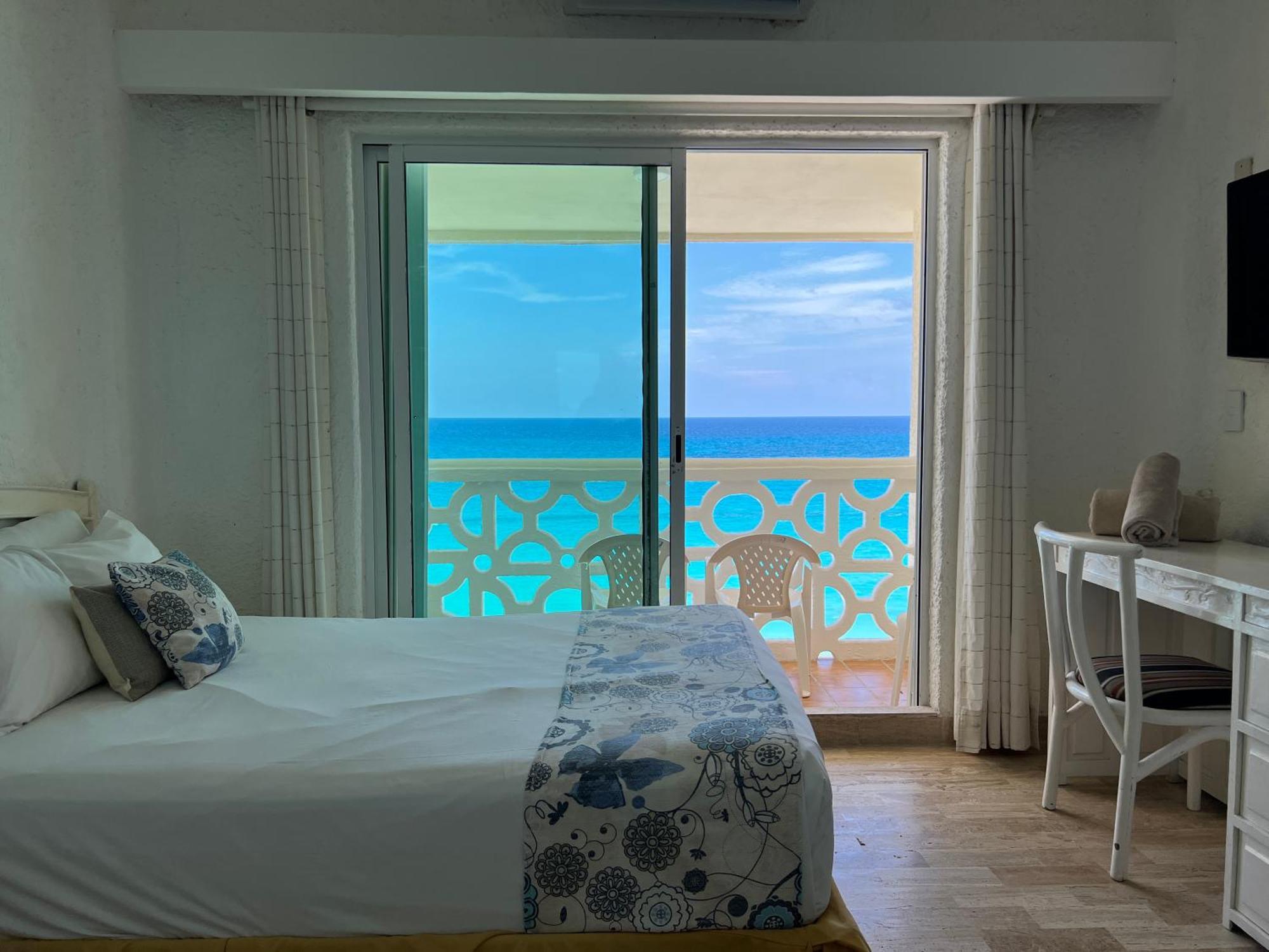 Ova * Cancun