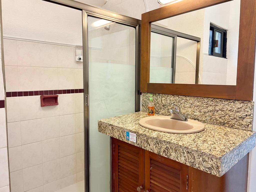Flamingo By Andiani Travel Apartment