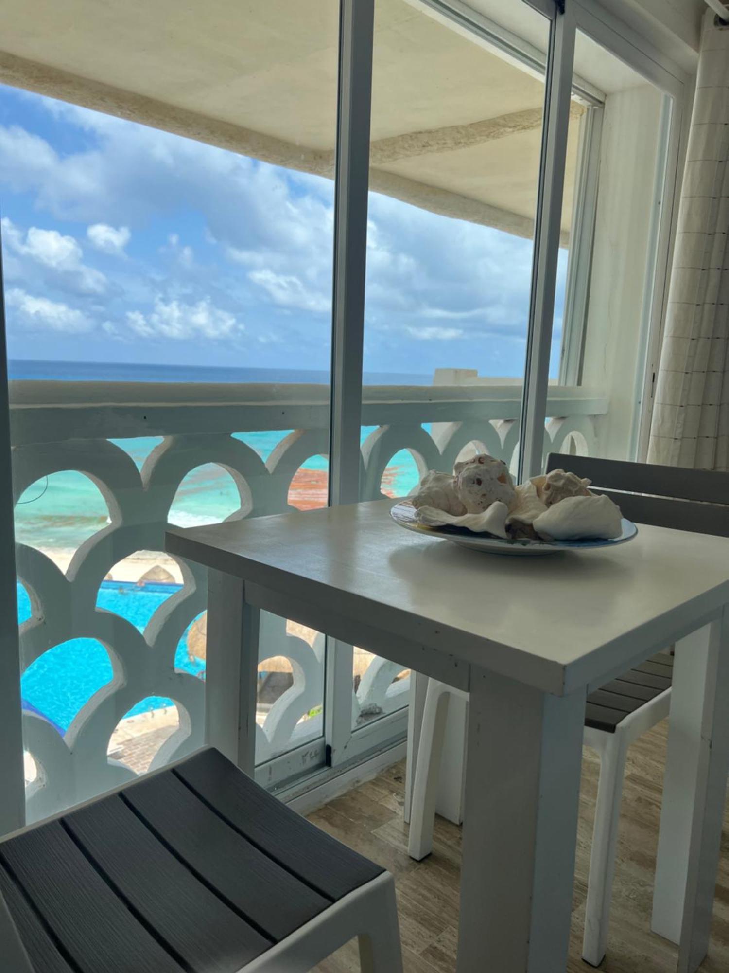 Ova * Cancun