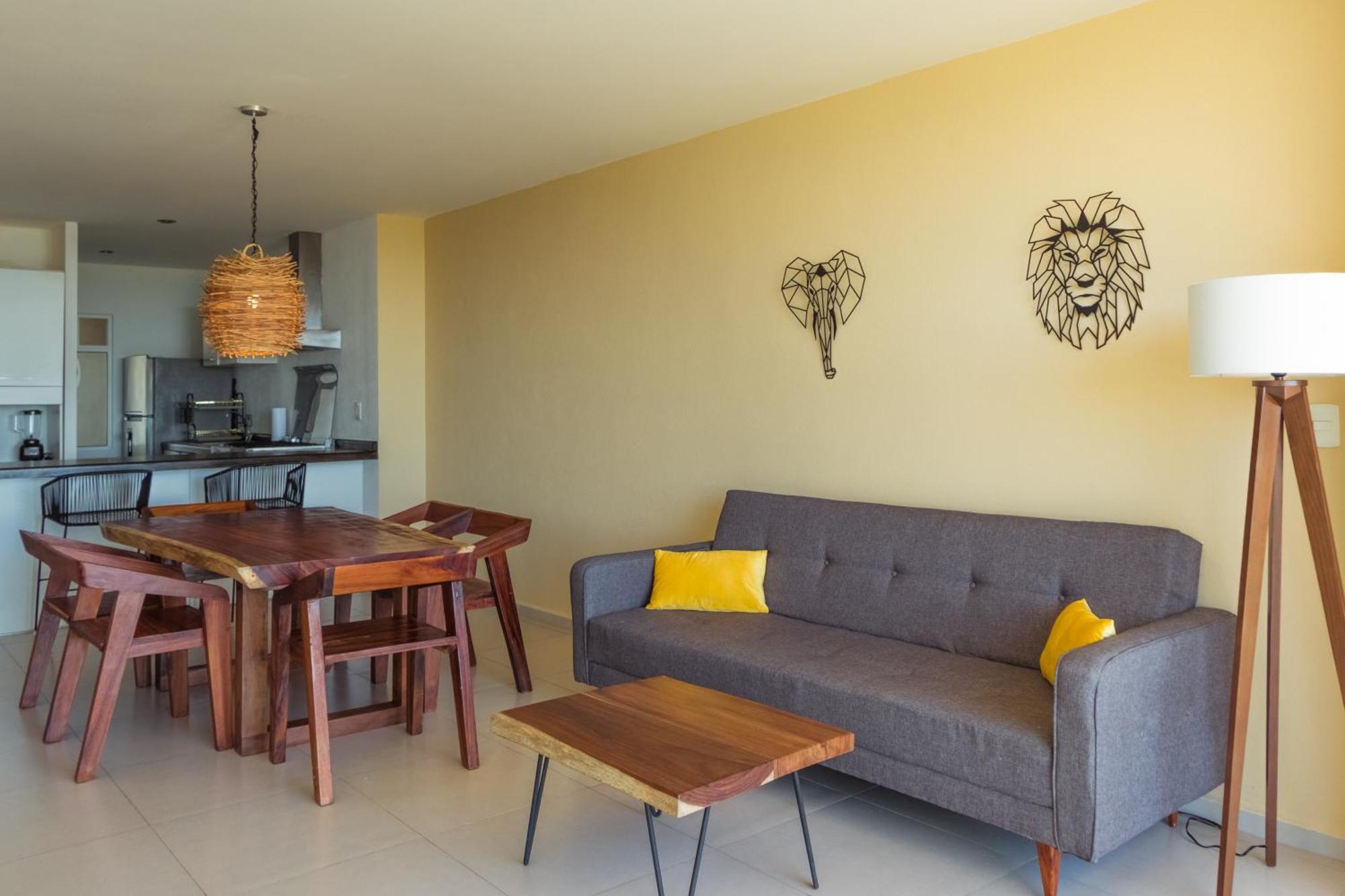 Apartment New Beachfront Luxury *
