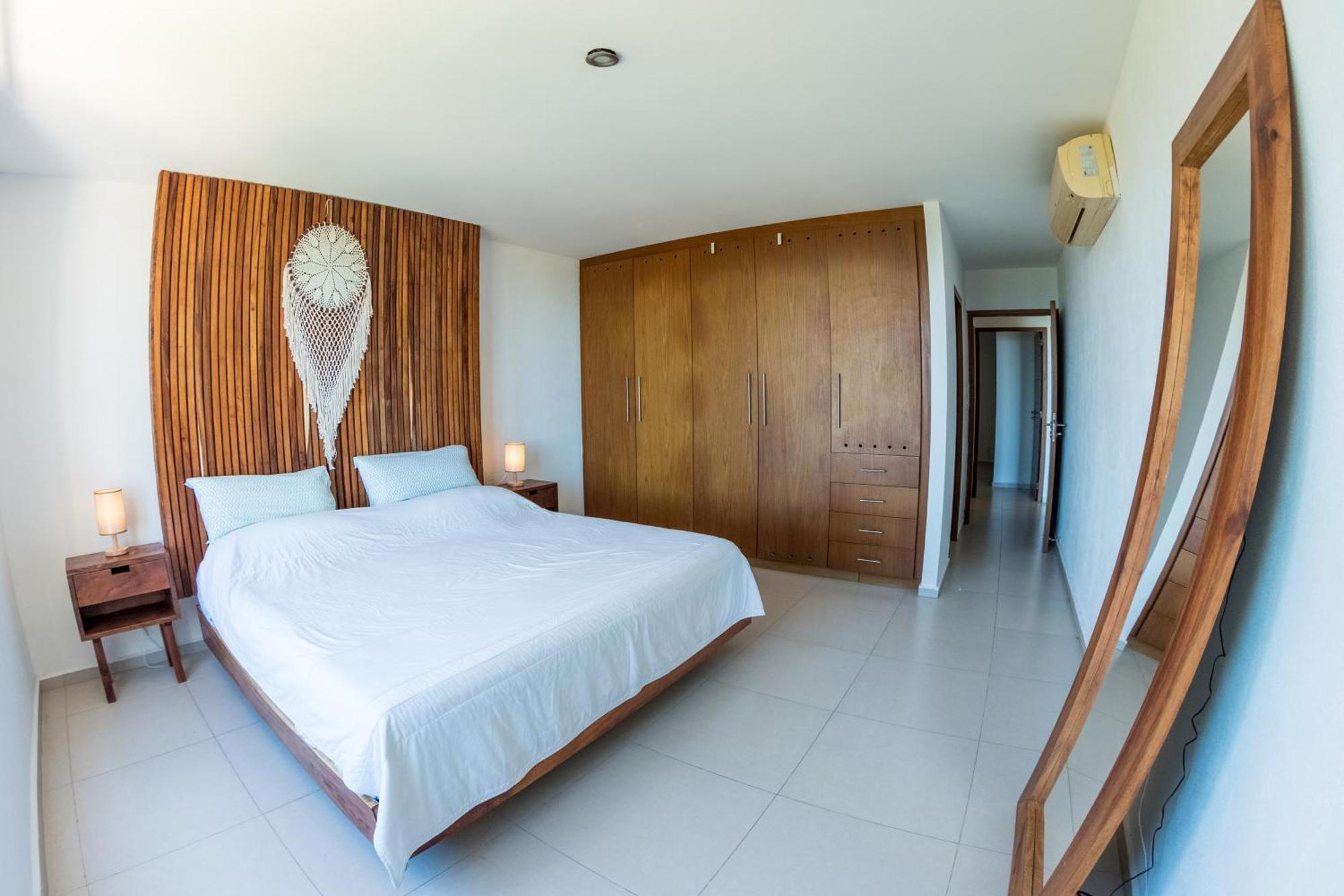 New Beachfront Luxury Apartment