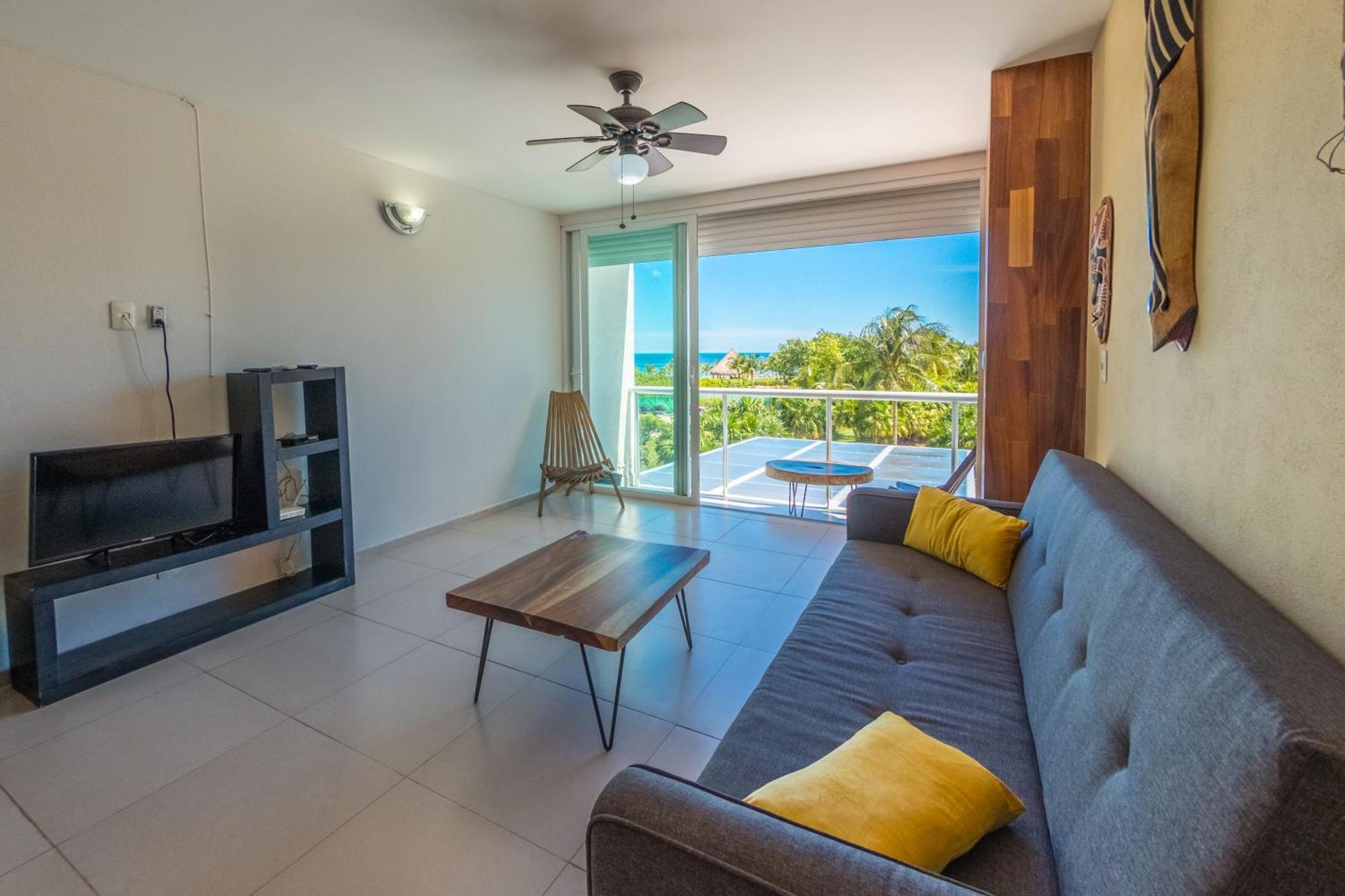 Apartment New Beachfront Luxury *