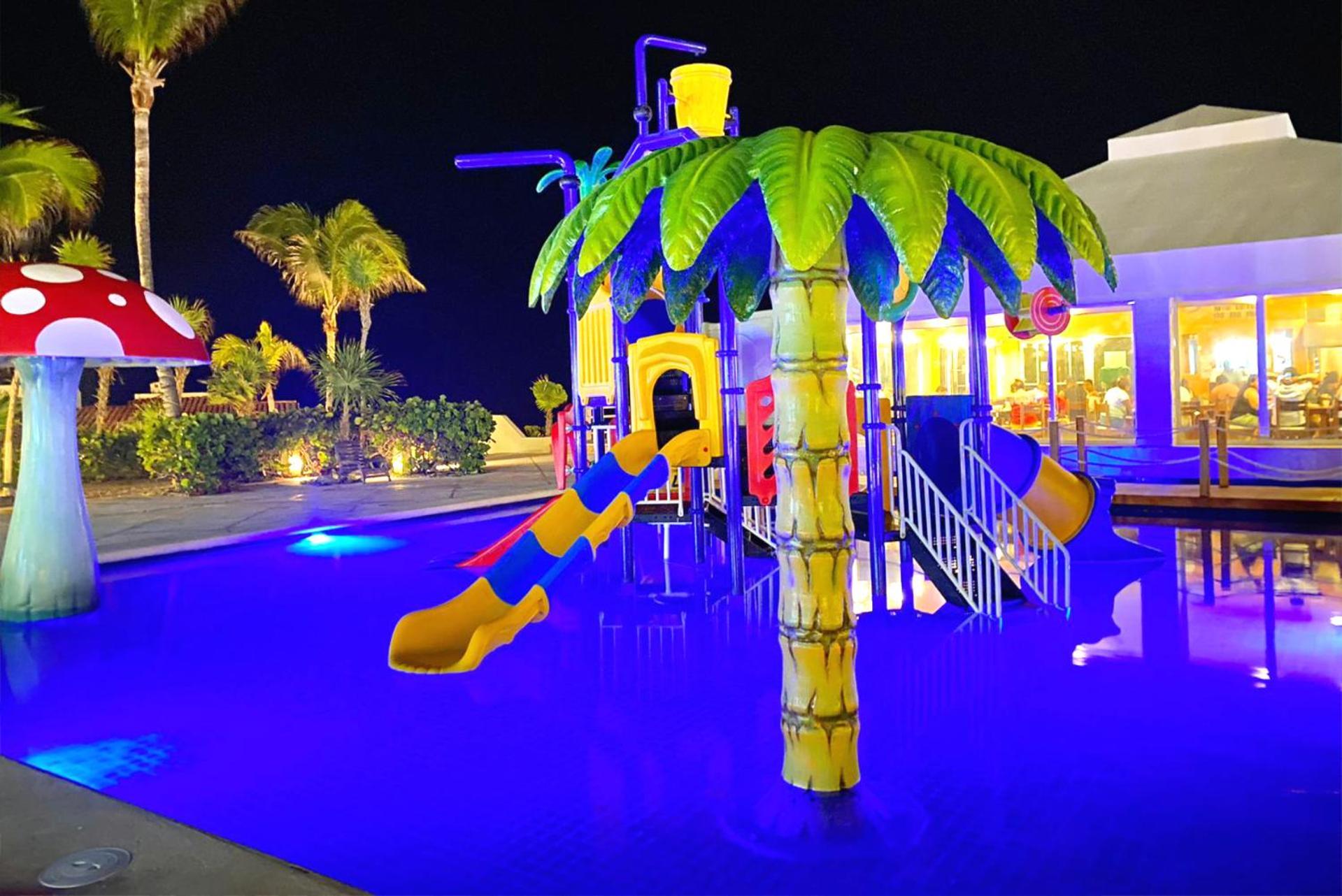 Beach, Fun & Relax At The Zone In Apartment