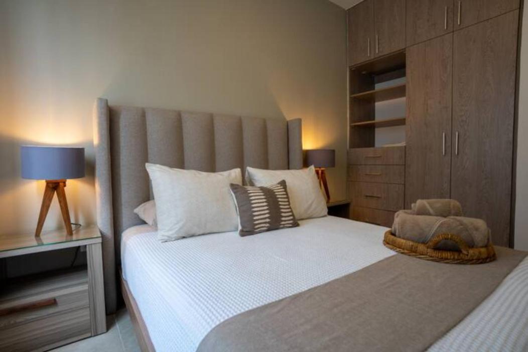 Holiday home 3br Modern House With Pool & Bbq - Great Location! *
