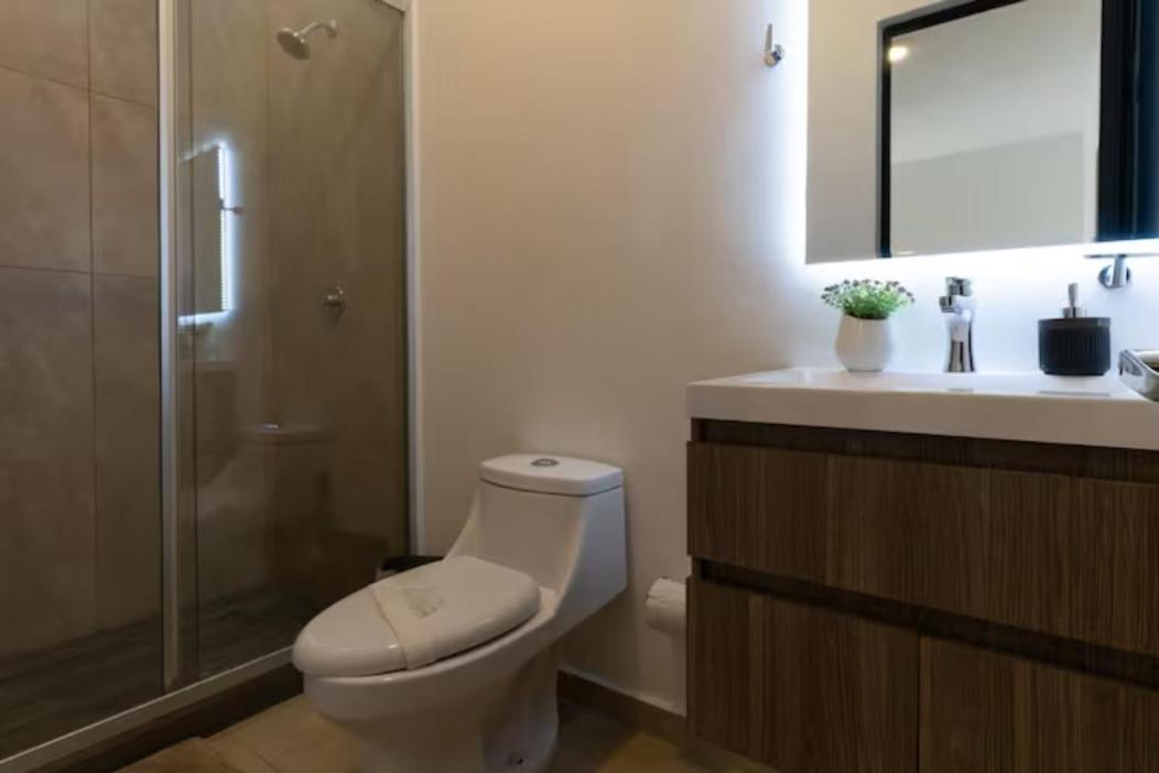 Holiday home 3br Modern House With Pool & Bbq - Great Location! *