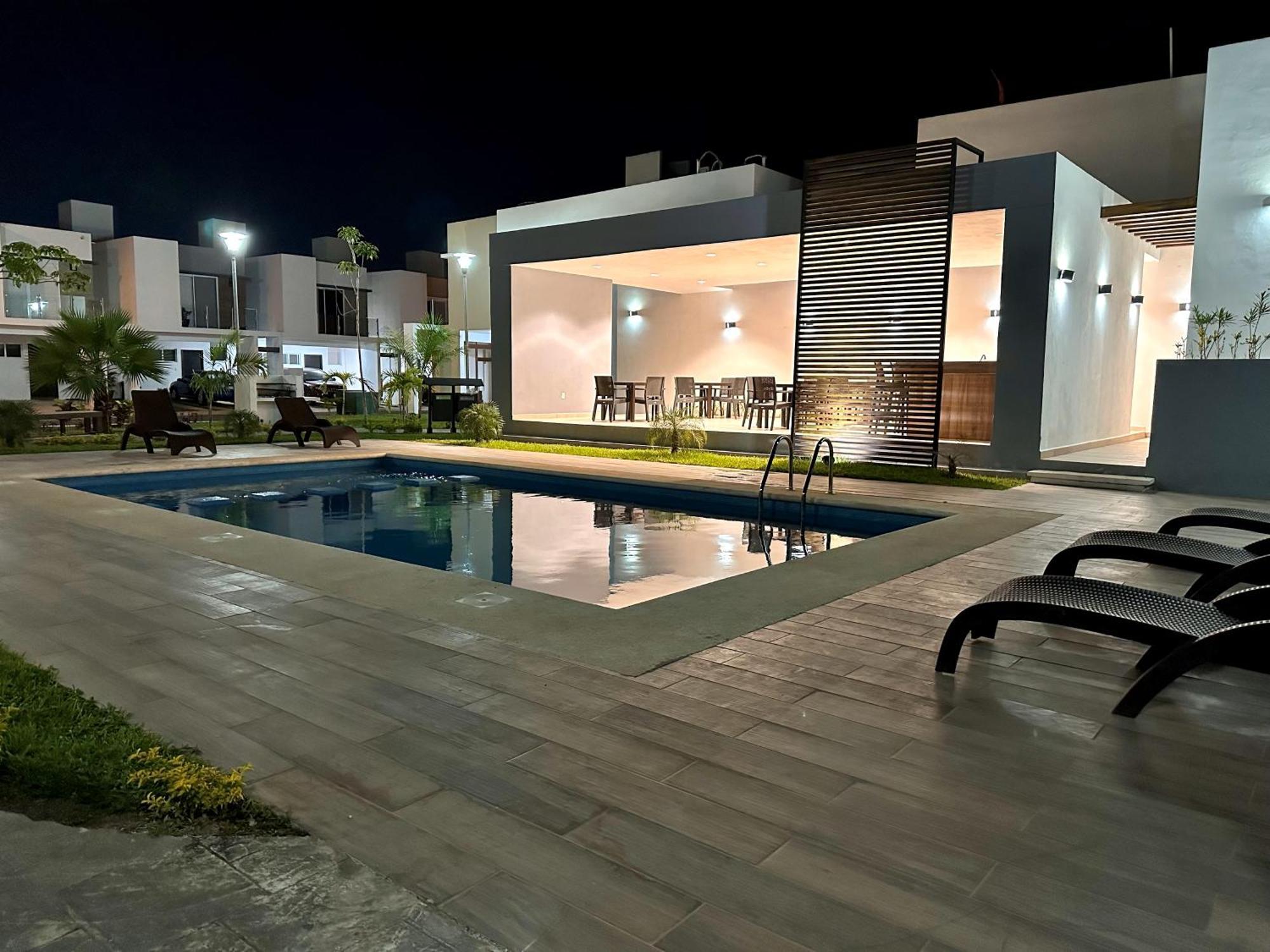 3br Modern House With Pool & Bbq - Great Location!