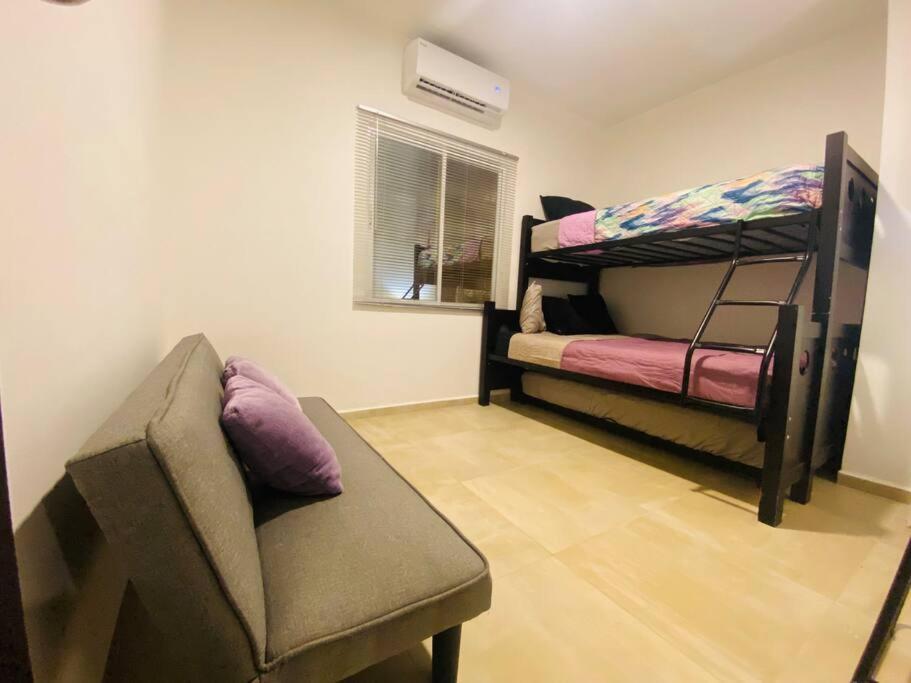 Beautiful Swimming Pool And 5 Star Amenities Apartment *
