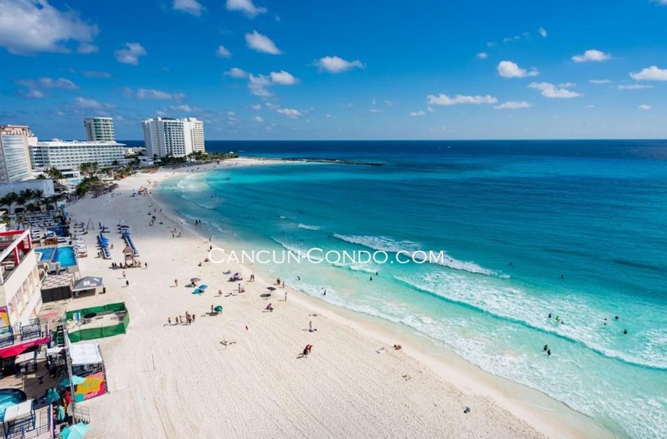 2 Story Oceanfront Penthouses On Beach! Aparthotel Cancún