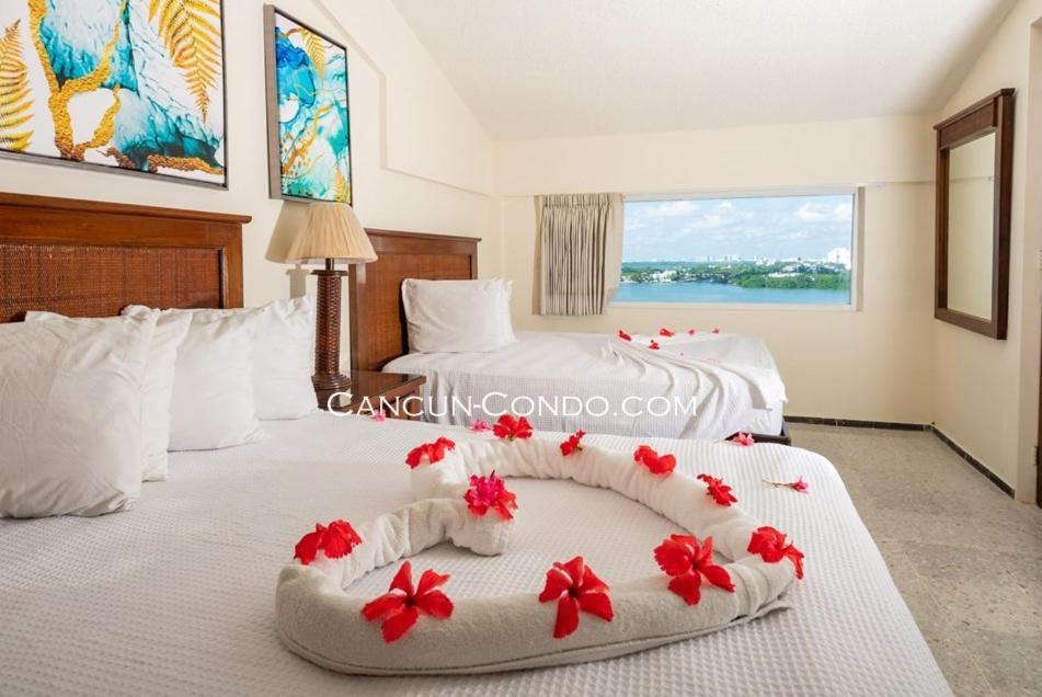 2 Story Oceanfront Penthouses On Beach! Aparthotel