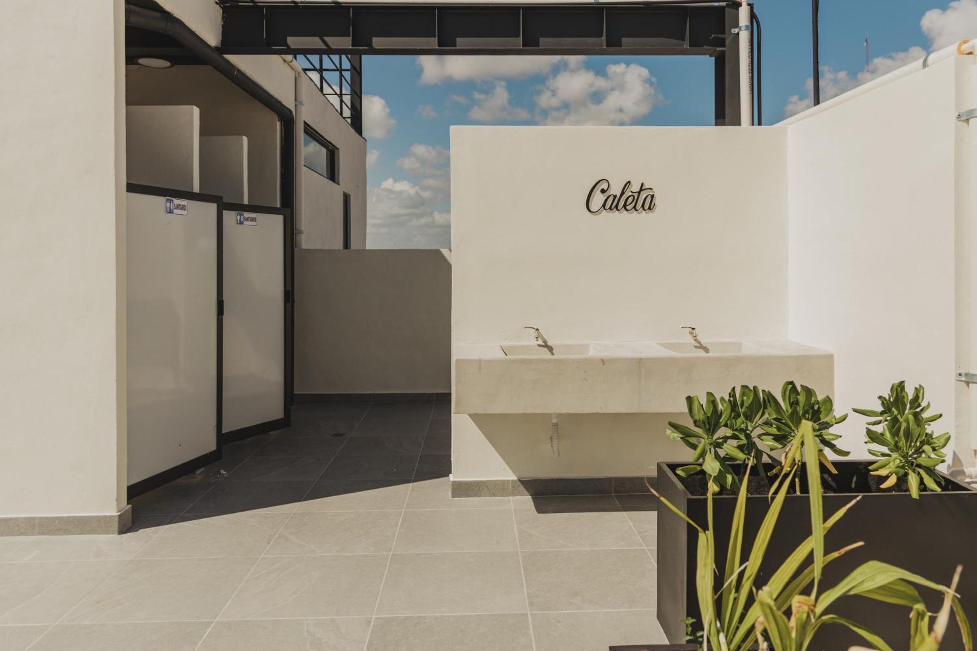 Hostel Caleta Rooftop & Pool *