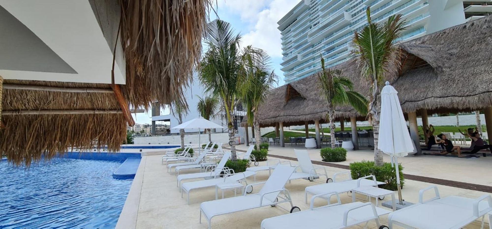 Marea Puerto Cancun, Brand New Condo, Amazing View Apartamento Cancún