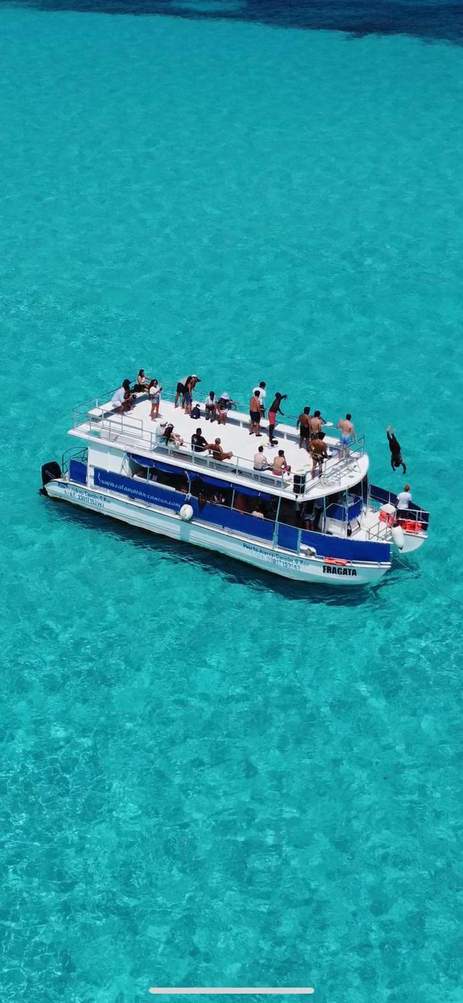 Catamaran Fragata Cancun