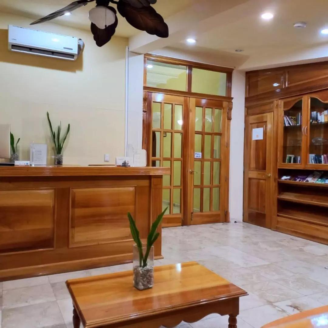 Suites Hotel Cancun
