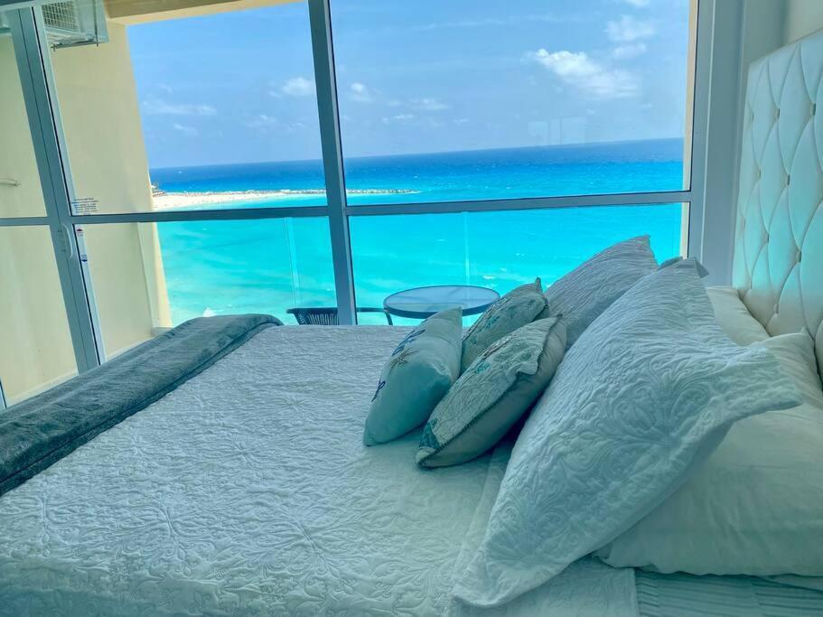 Oceanfront Studio/amazing Views *