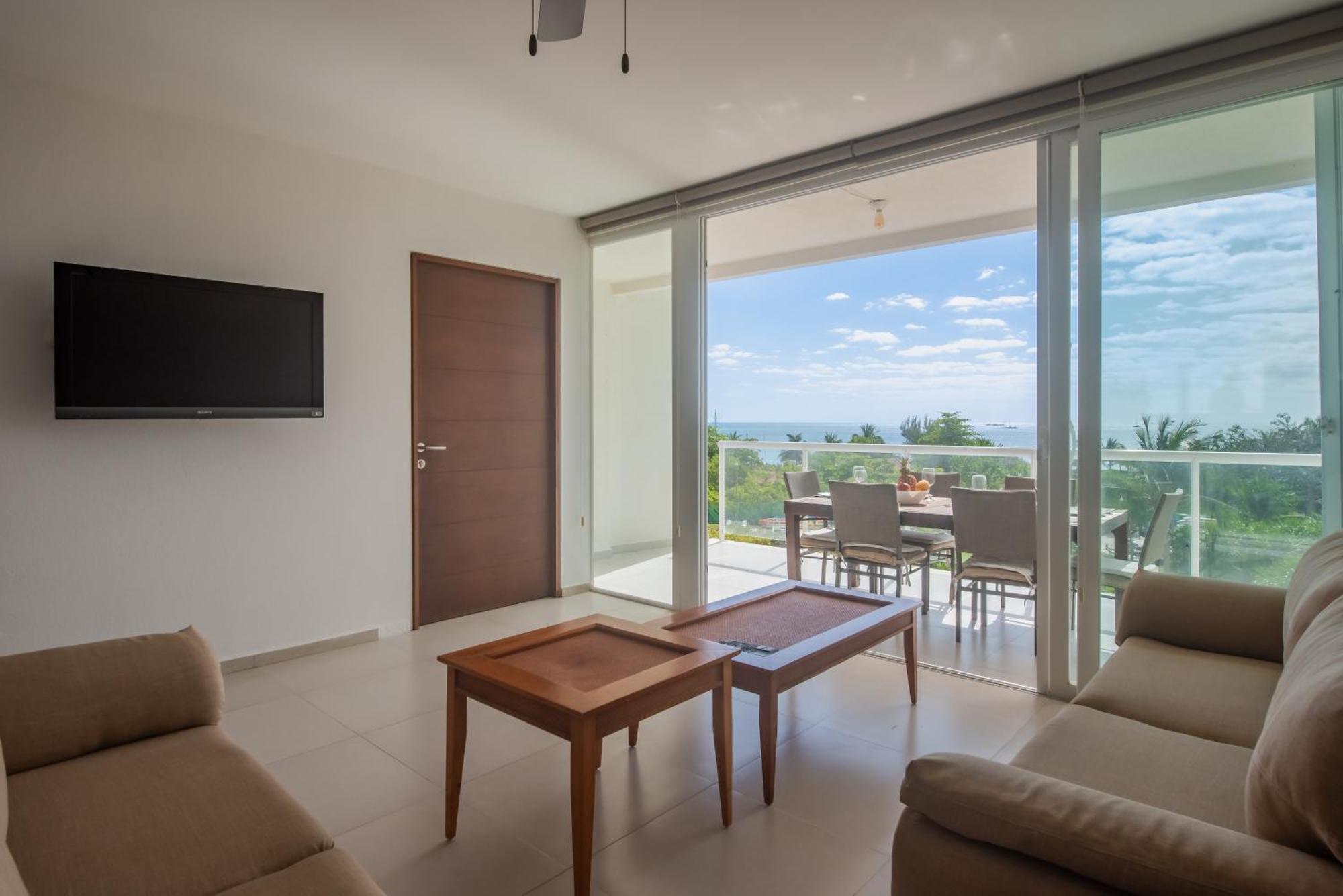Apartment New Beachfront Luxury