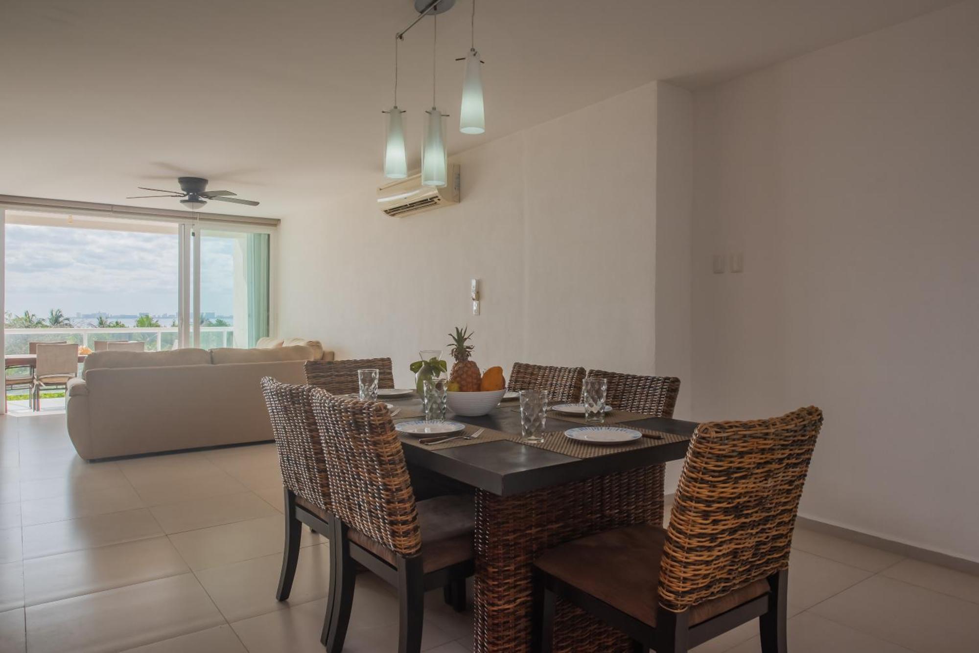New Beachfront Luxury Apartment