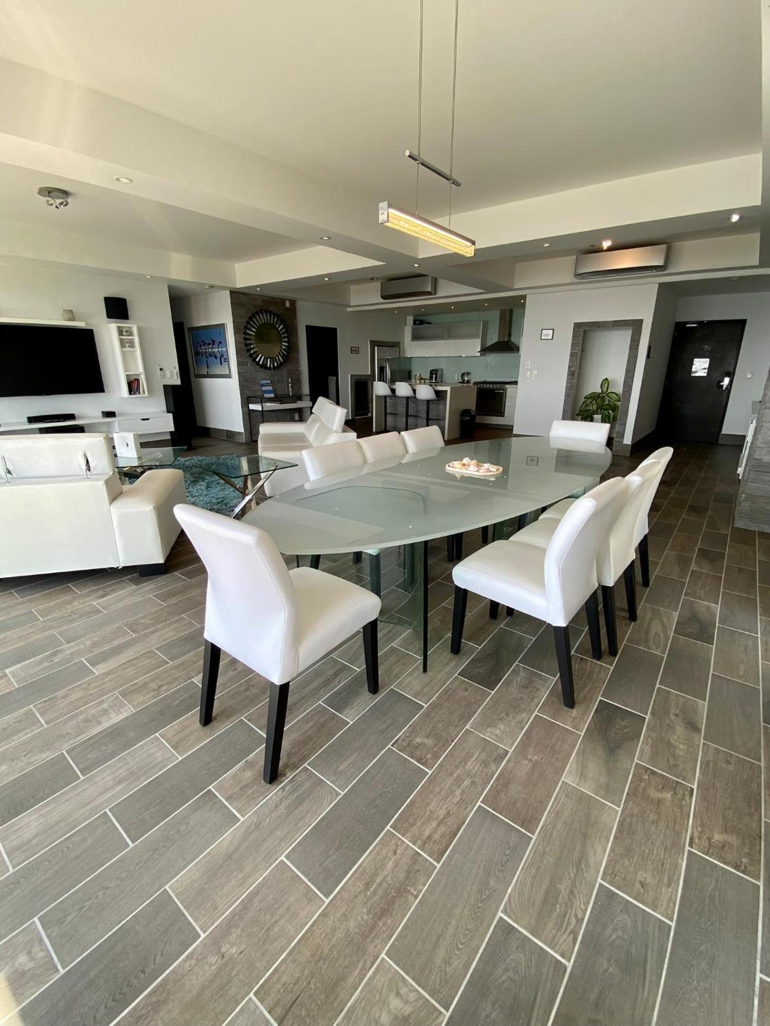 Apartment •amazing Beachfront Condo• *