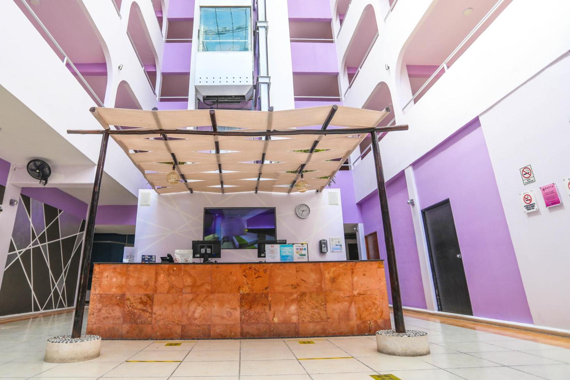 Kavia Hotel 4*