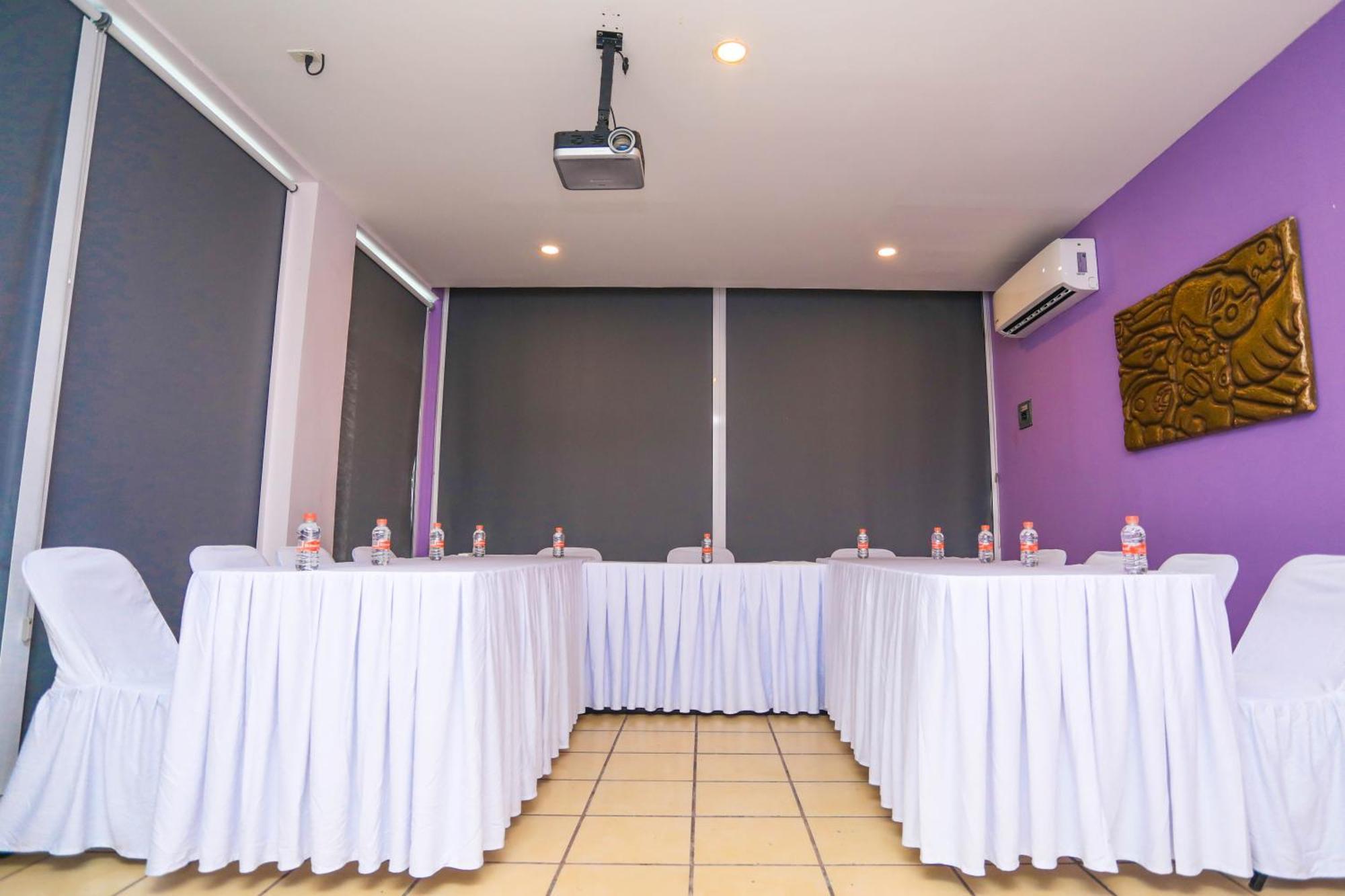 Kavia Hotel