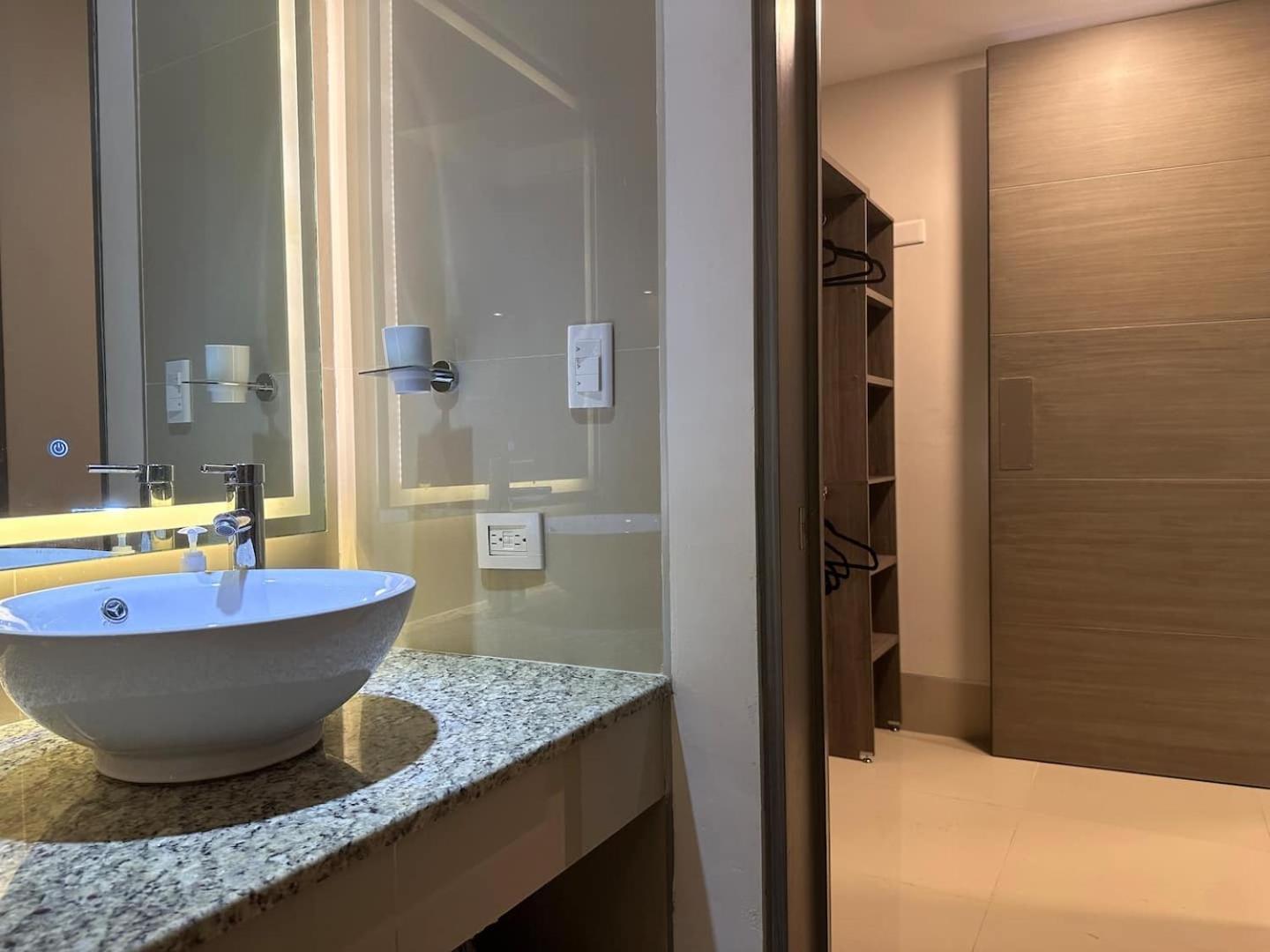 Zone Oceanside 2 Bedroom 2 Bath