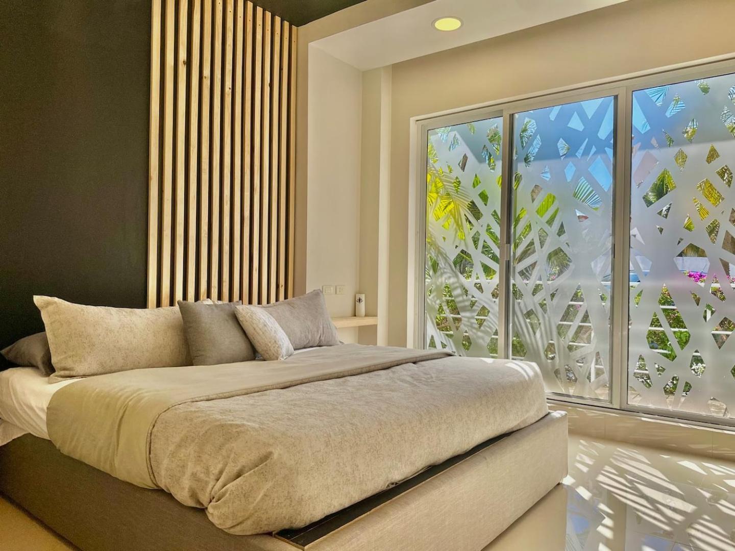 Zone Oceanside 2 Bedroom 2 Bath * Cancún